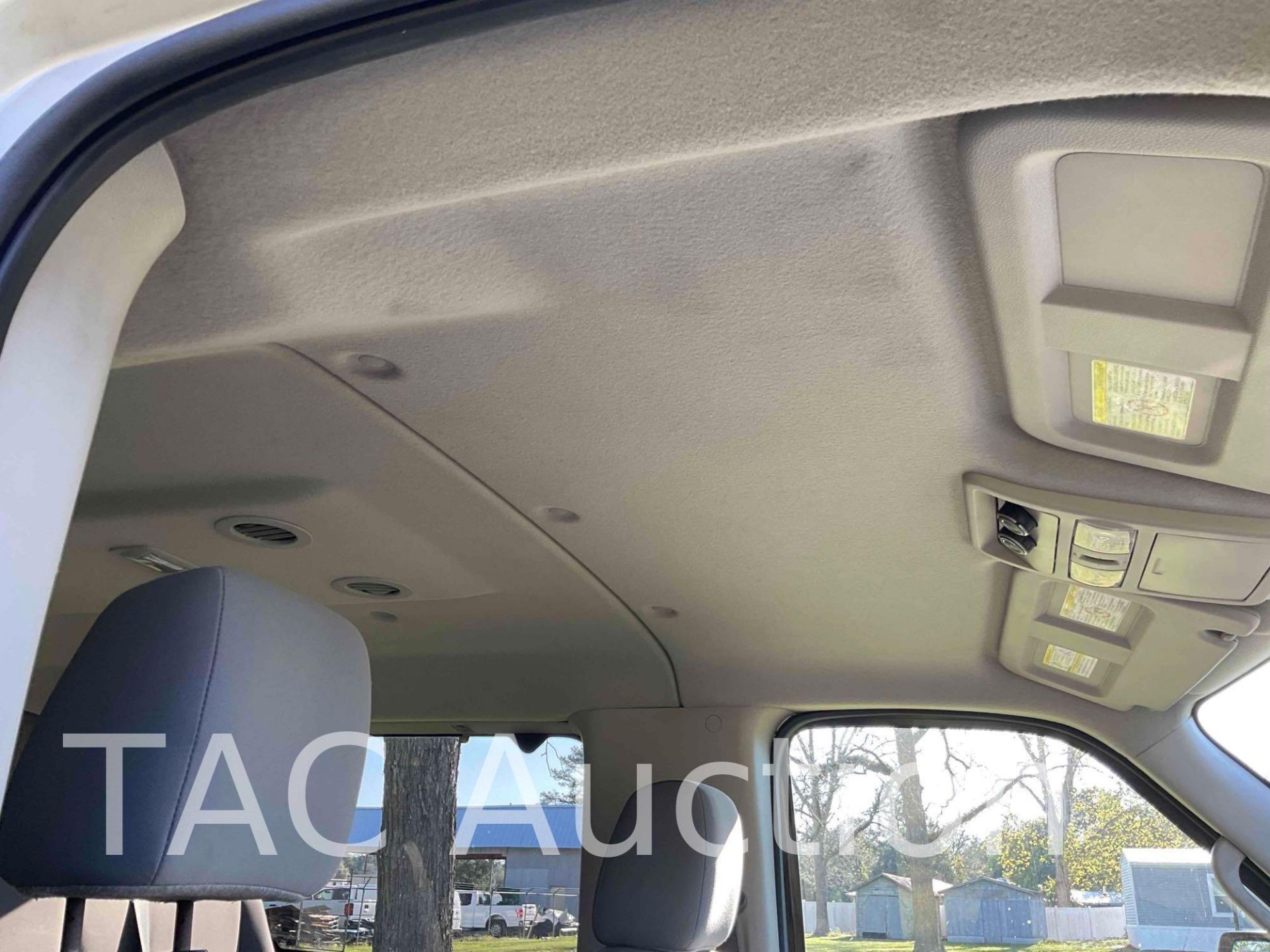 2013 Nissan NV3500 (12) Passenger Van - Image 22 of 46