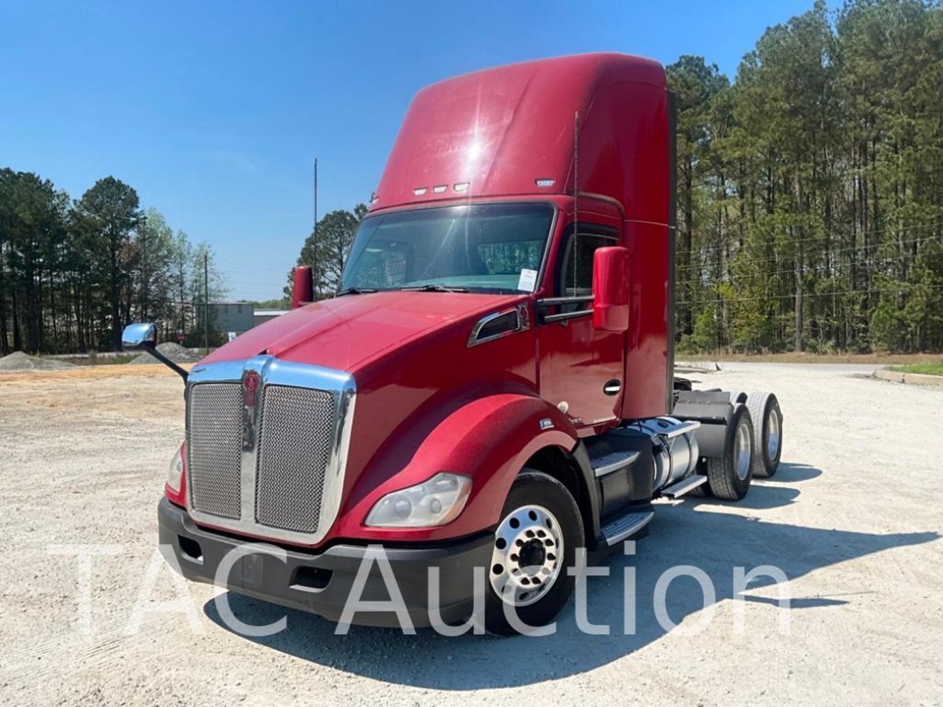 2018 Kenworth T680 Day Cab