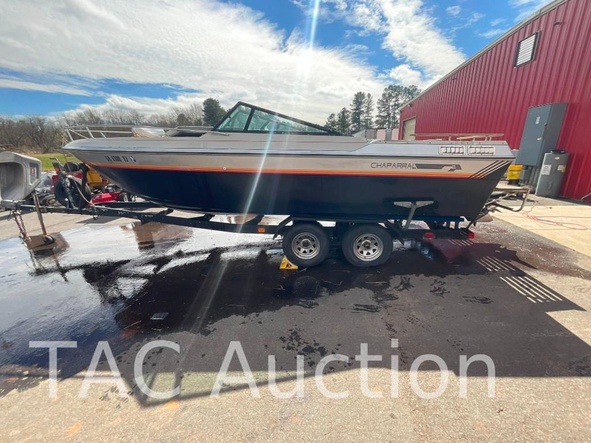 1985 Chaparral 21ft Cuddy Cabin Speed Boat - Image 2 of 26