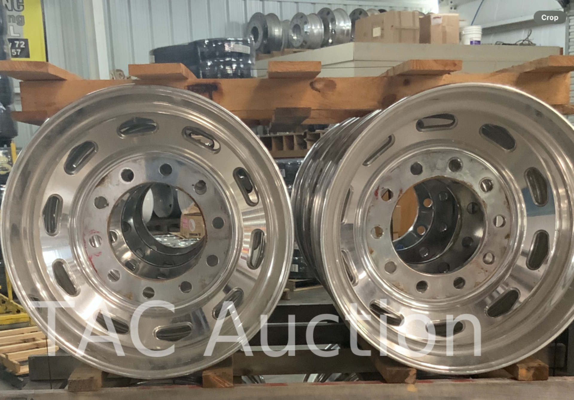 New (8) Accuride Aluminum Wheels 8.25 X 22.5 - Bild 2 aus 3