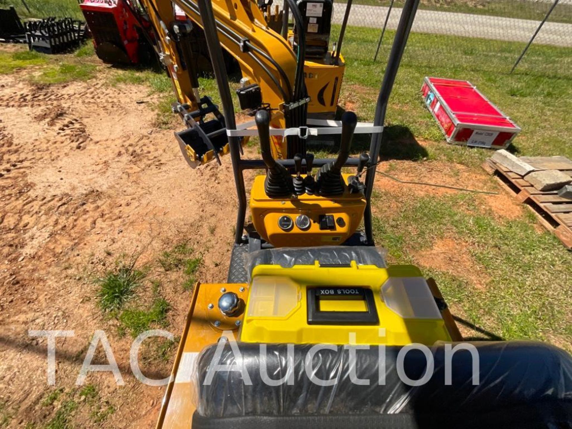 New AGT DM12-C Mini Excavator - Image 10 of 18
