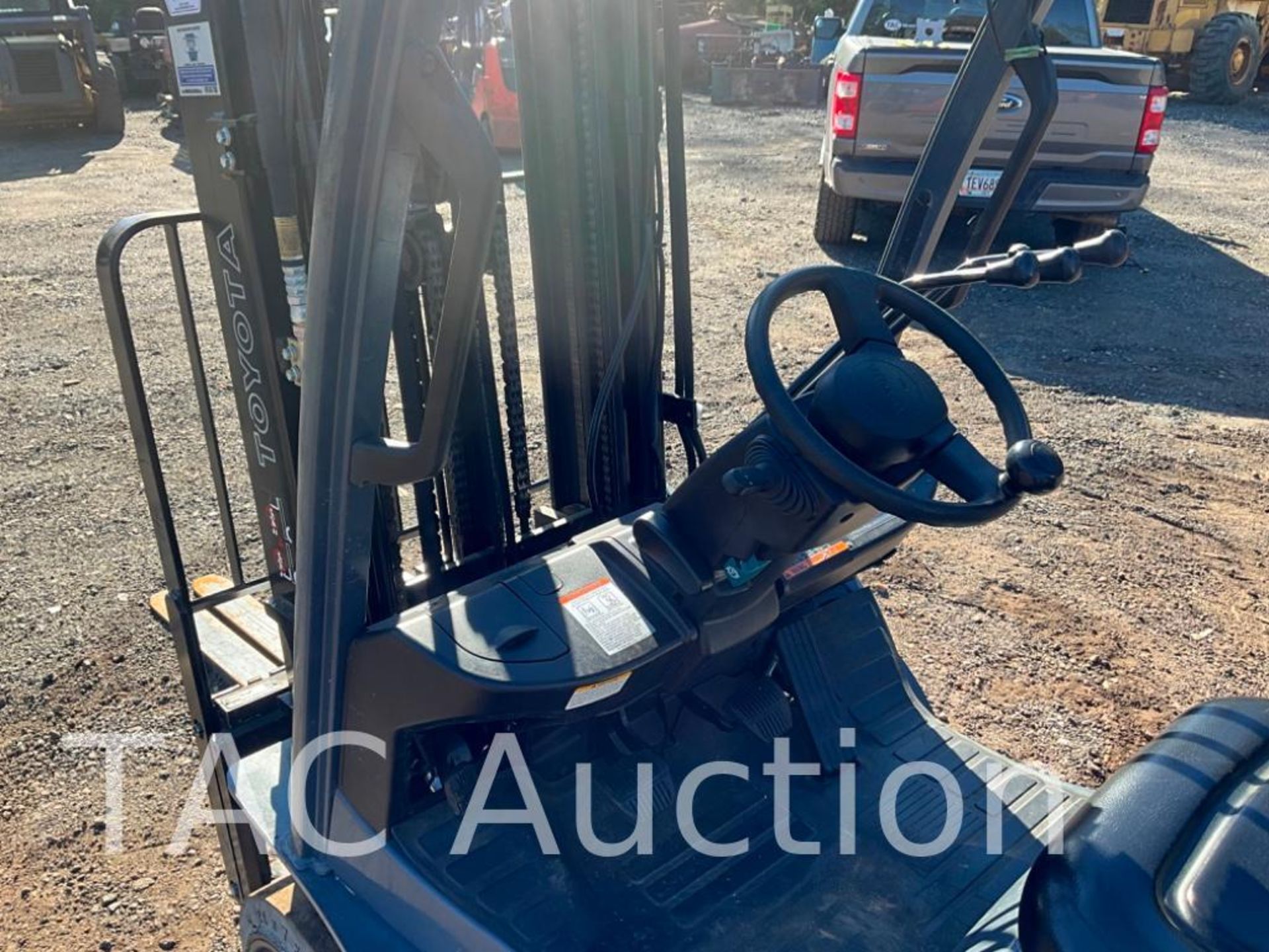 2018 Toyota 8FGCU25 5000lb Forklift - Image 12 of 31