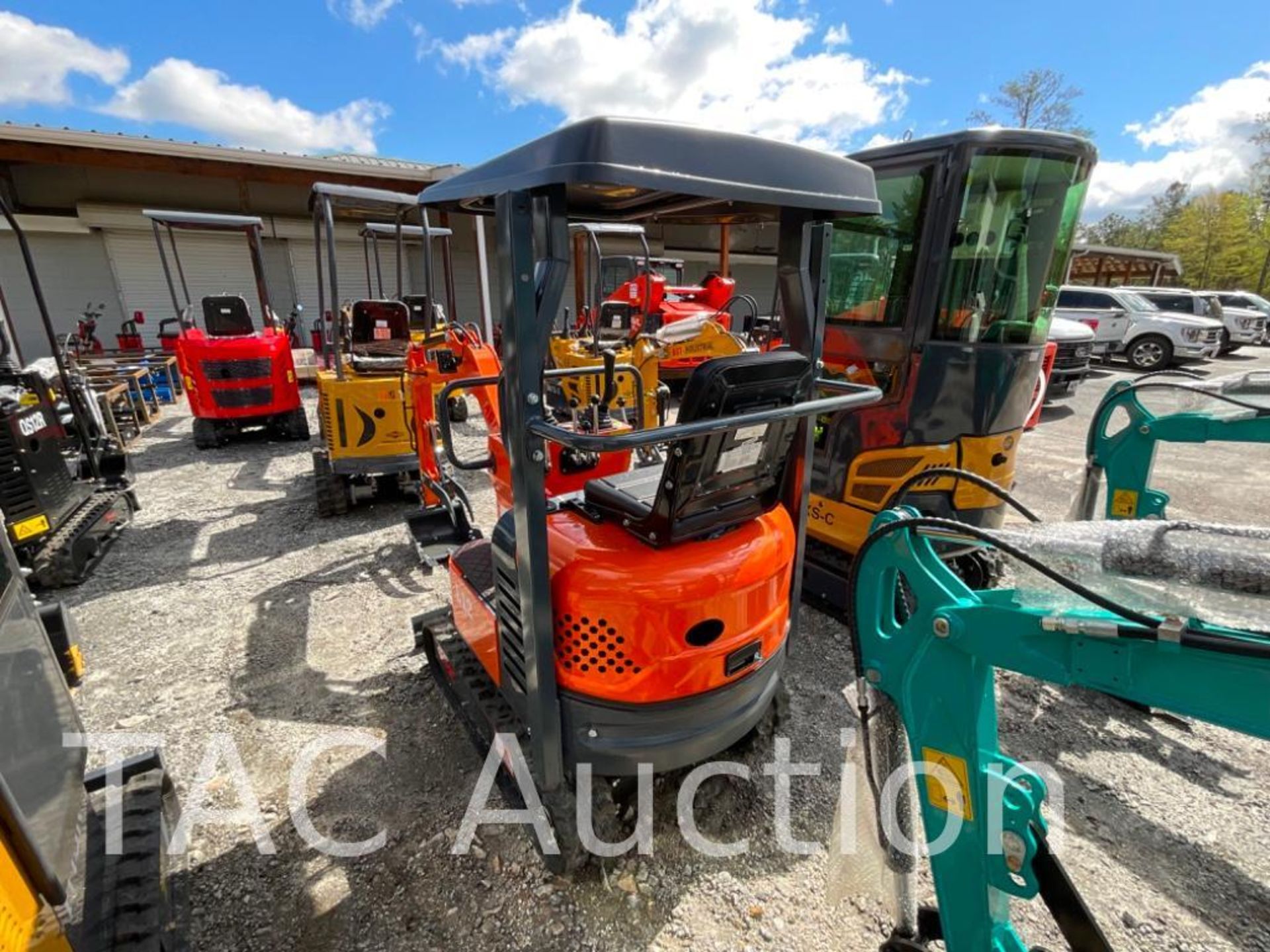 New AGT LH12R Mini Excavator - Image 3 of 19