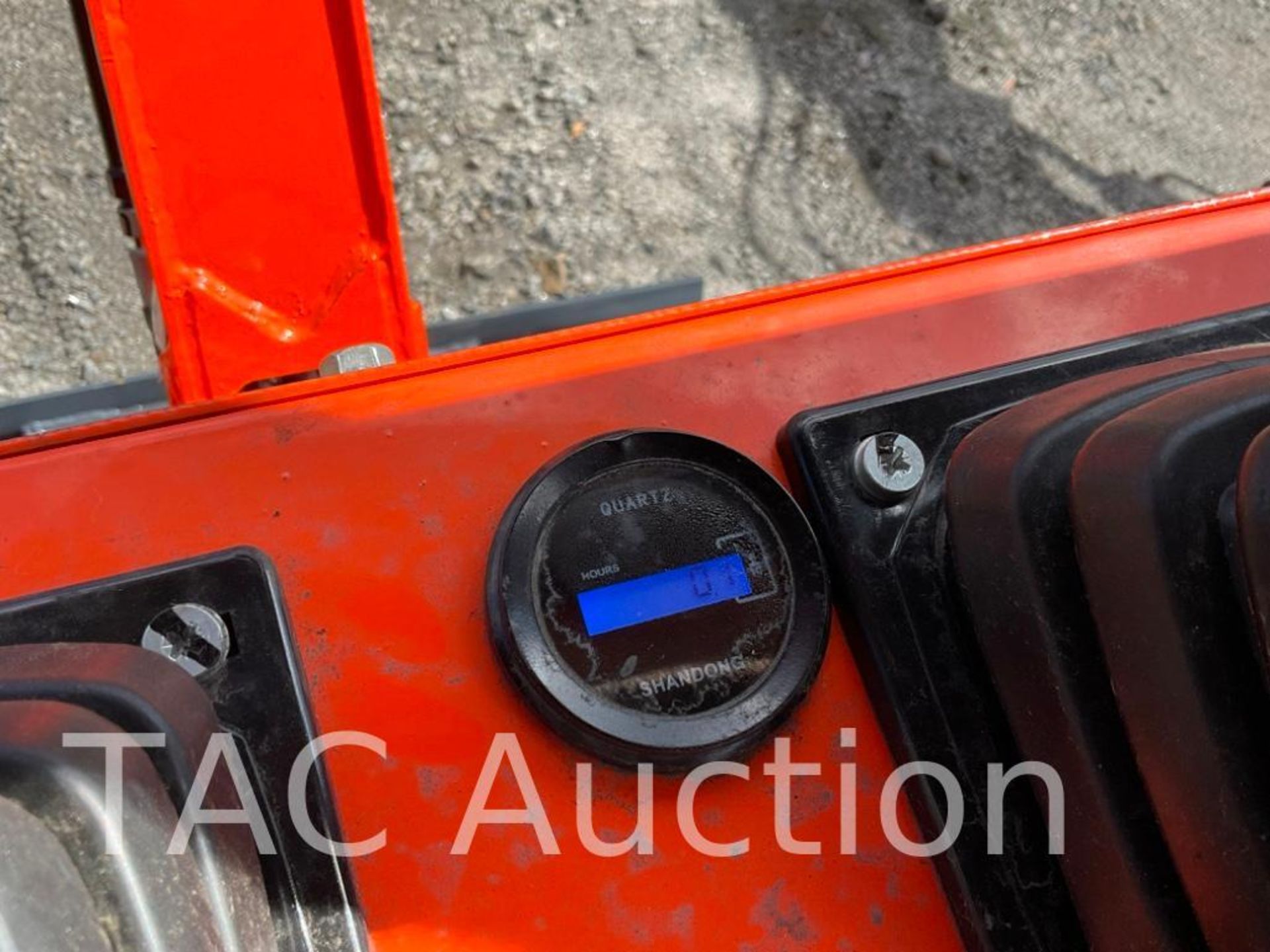 New AGT LH12R Mini Excavator - Image 11 of 19