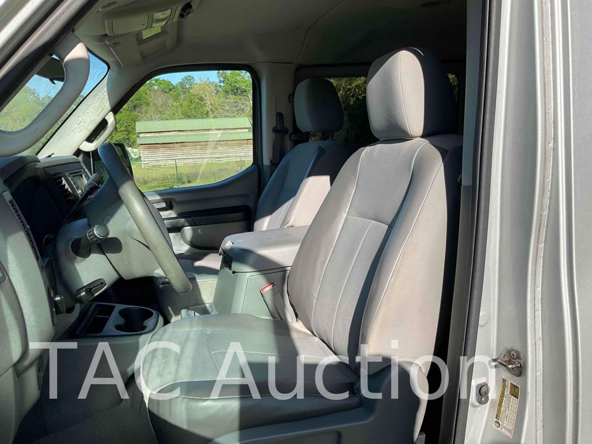 2013 Nissan NV3500 (12) Passenger Van - Image 12 of 46