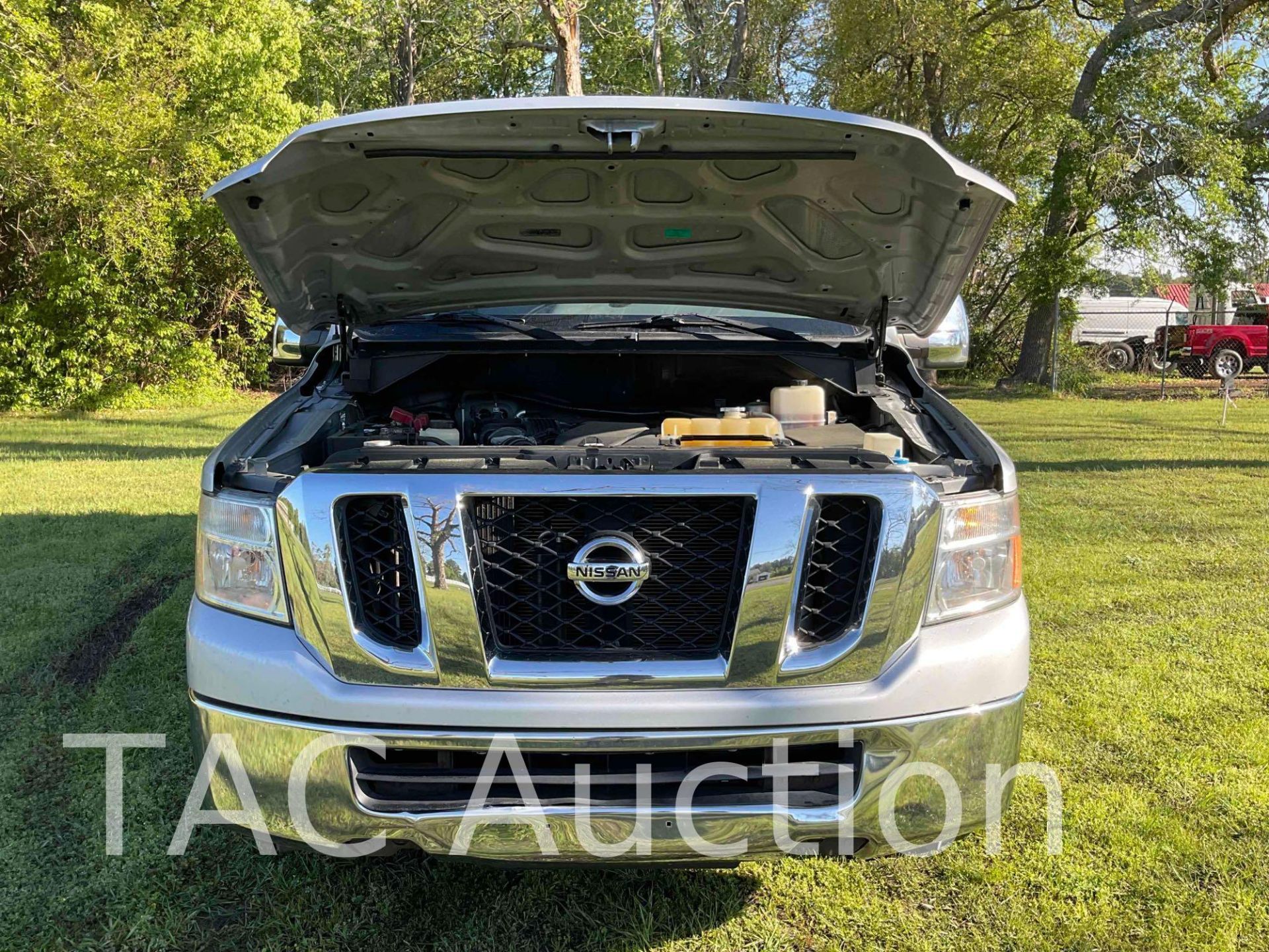 2013 Nissan NV3500 (12) Passenger Van - Image 32 of 46