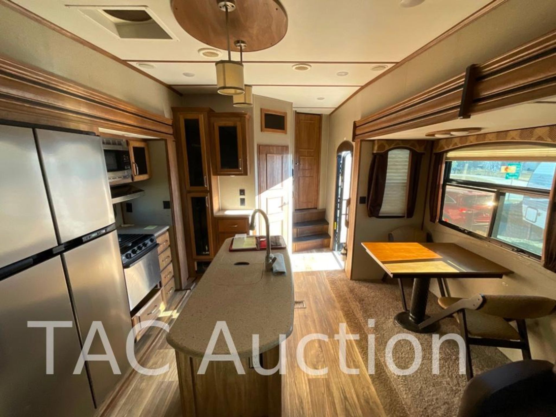 2017 Keystone Laredo LA350FB17 35ft Fifth Wheel Camper - Image 28 of 73