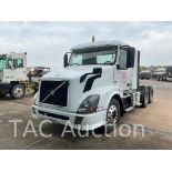 2013 Volvo VNL Day Cab