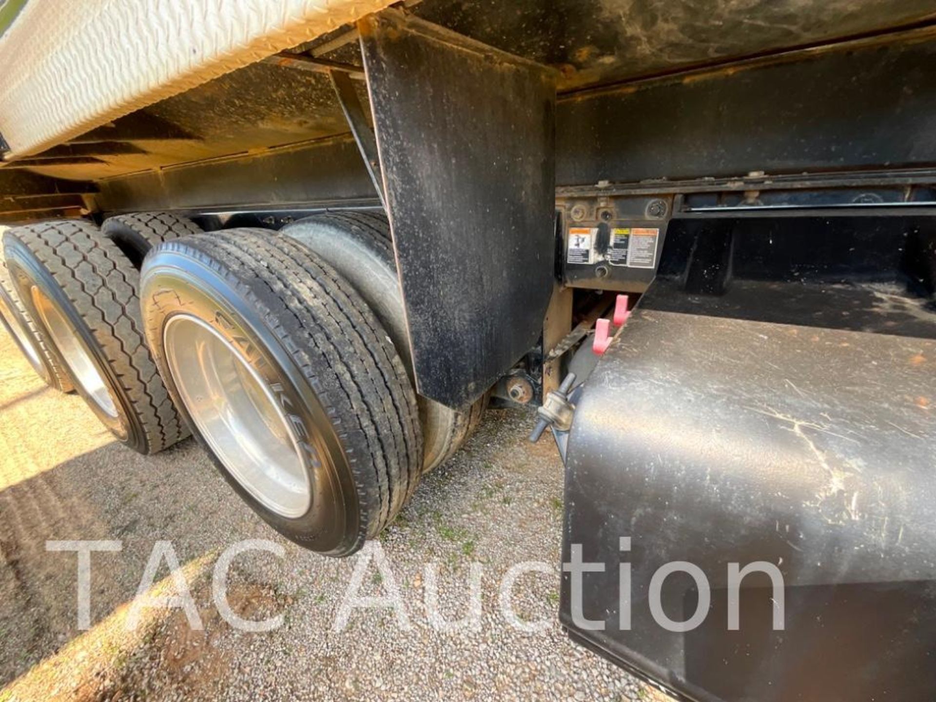 2016 Kenworth T880 Tri-Axle Dump Truck - Image 58 of 67