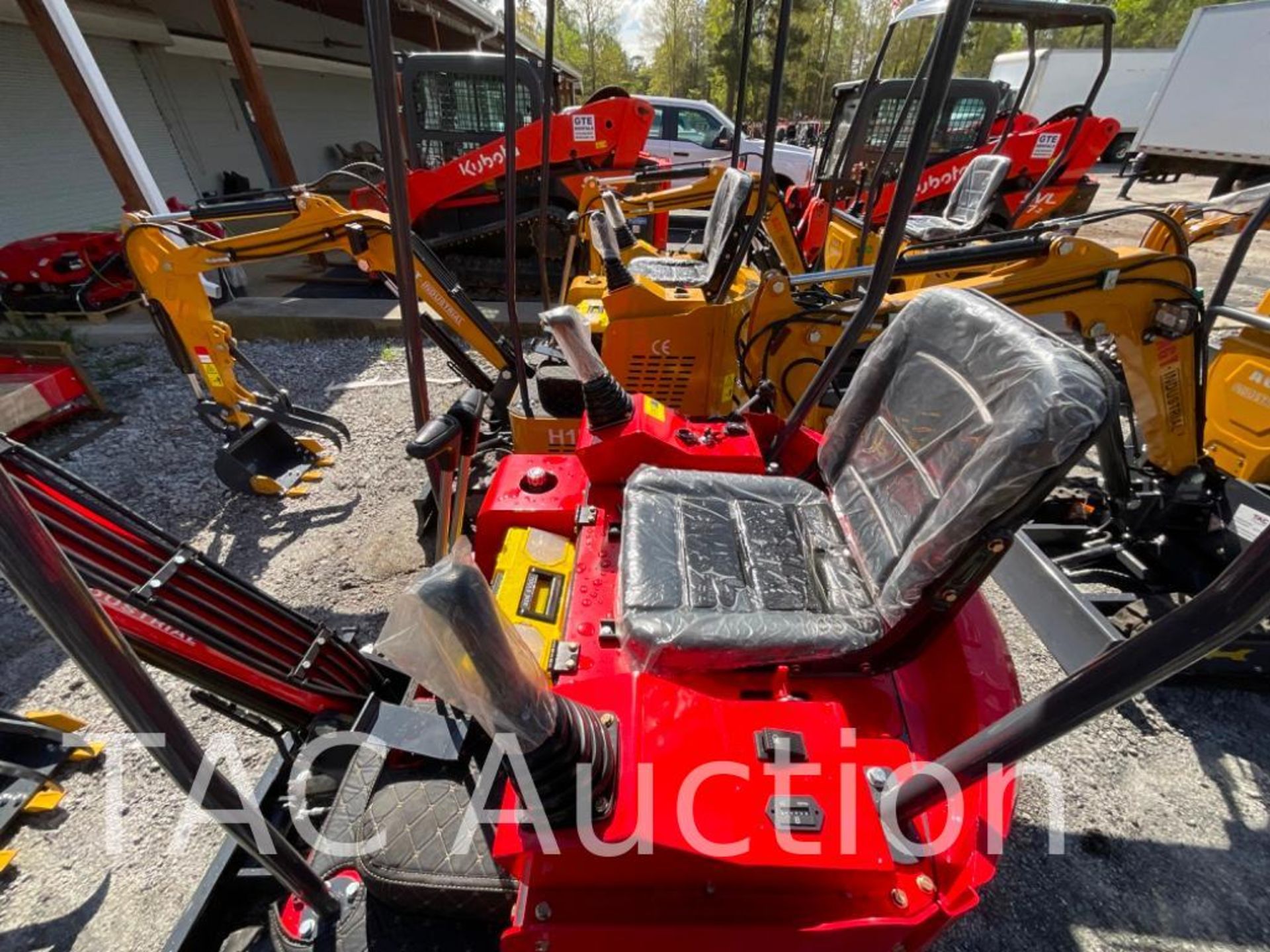 New AGT H15 Mini Excavator - Image 9 of 19