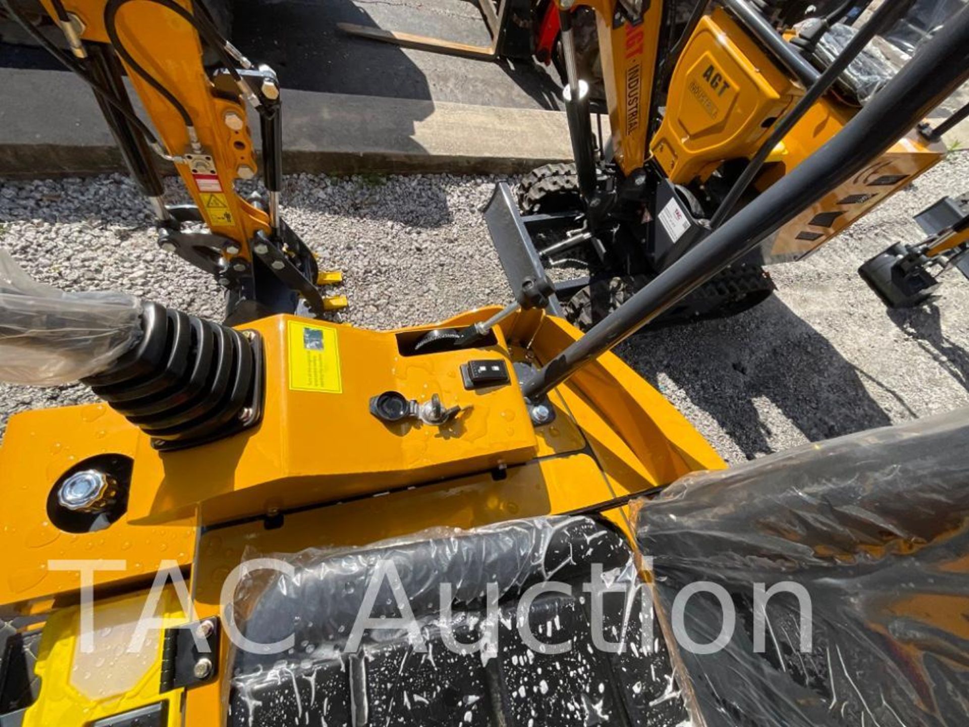 New AGT H15 Mini Excavator - Image 12 of 19