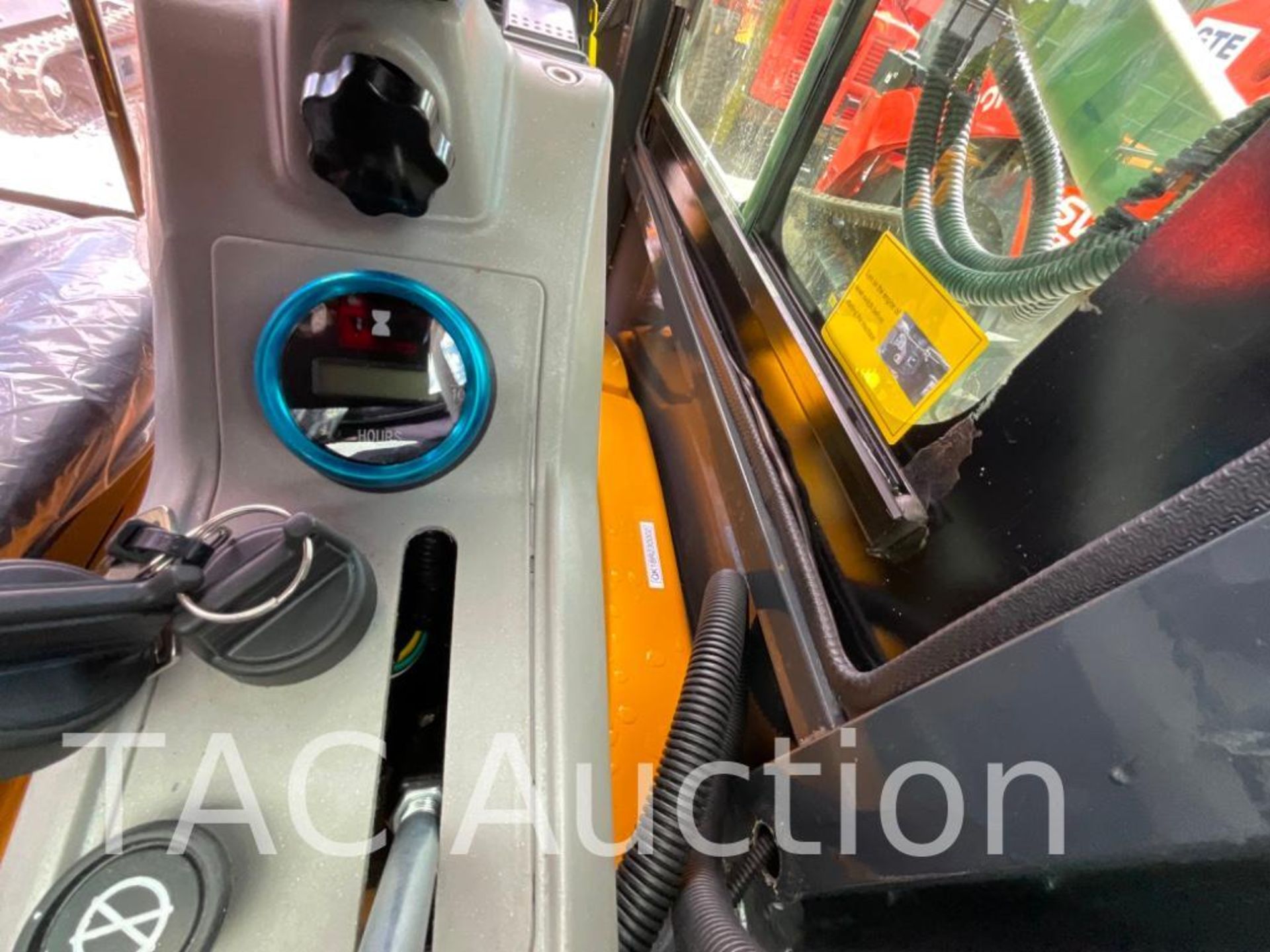 New AGT QK18RXS-C Enclosed Cab Mini Excavator - Image 12 of 22