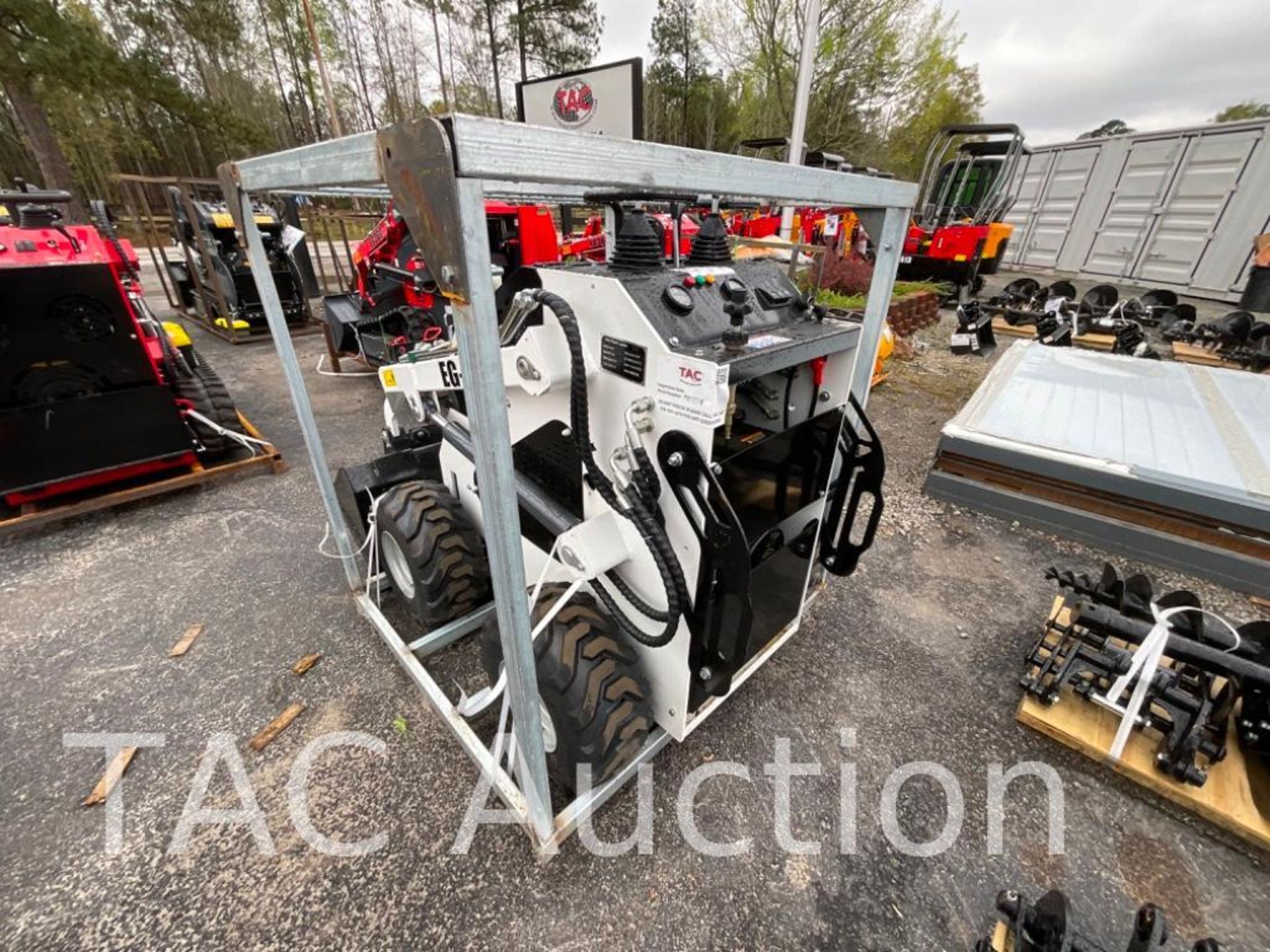 New EG-36 Mini Skid Steer Loader - Image 5 of 36