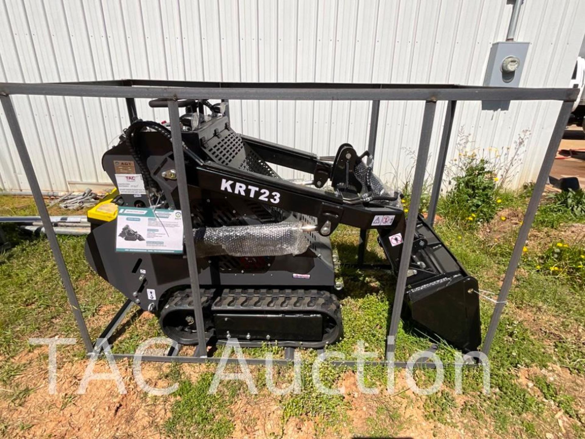New AGT KRT23 Mini Skid Steer - Image 6 of 30