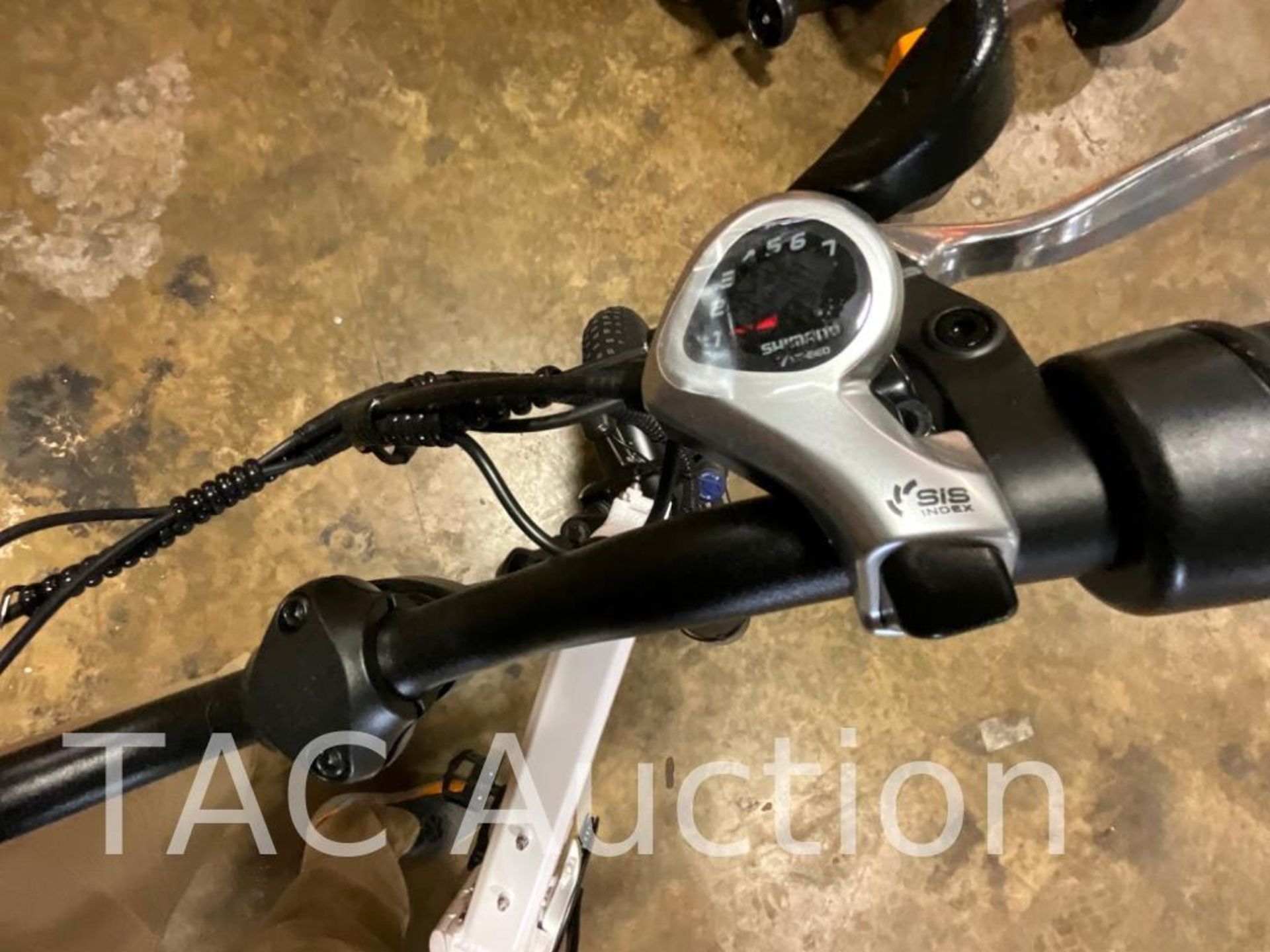 New Elevate NOMAD Electric Bike - Image 9 of 16