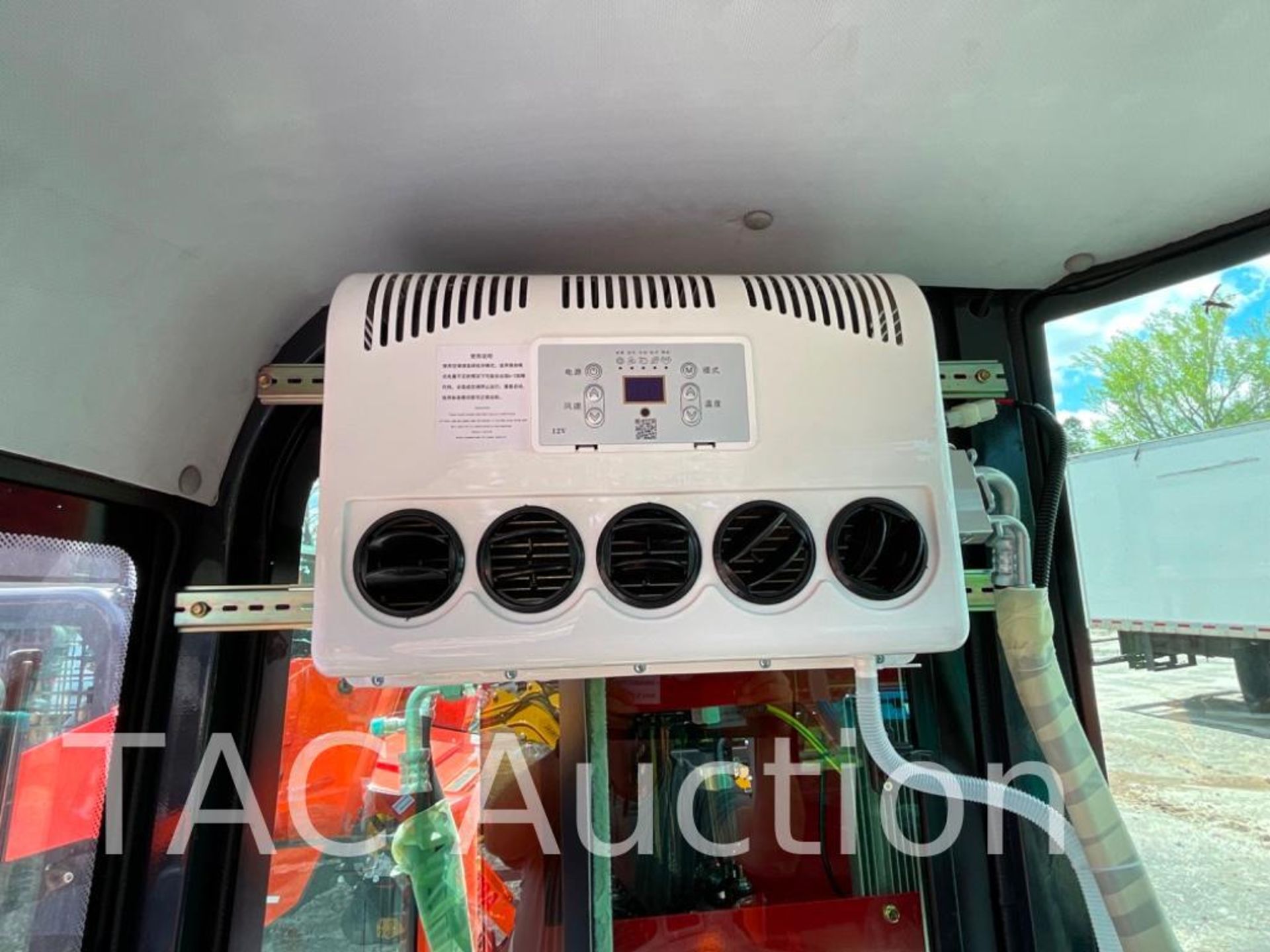 New AGT QK18RXS-C Enclosed Cab Mini Excavator - Image 13 of 22