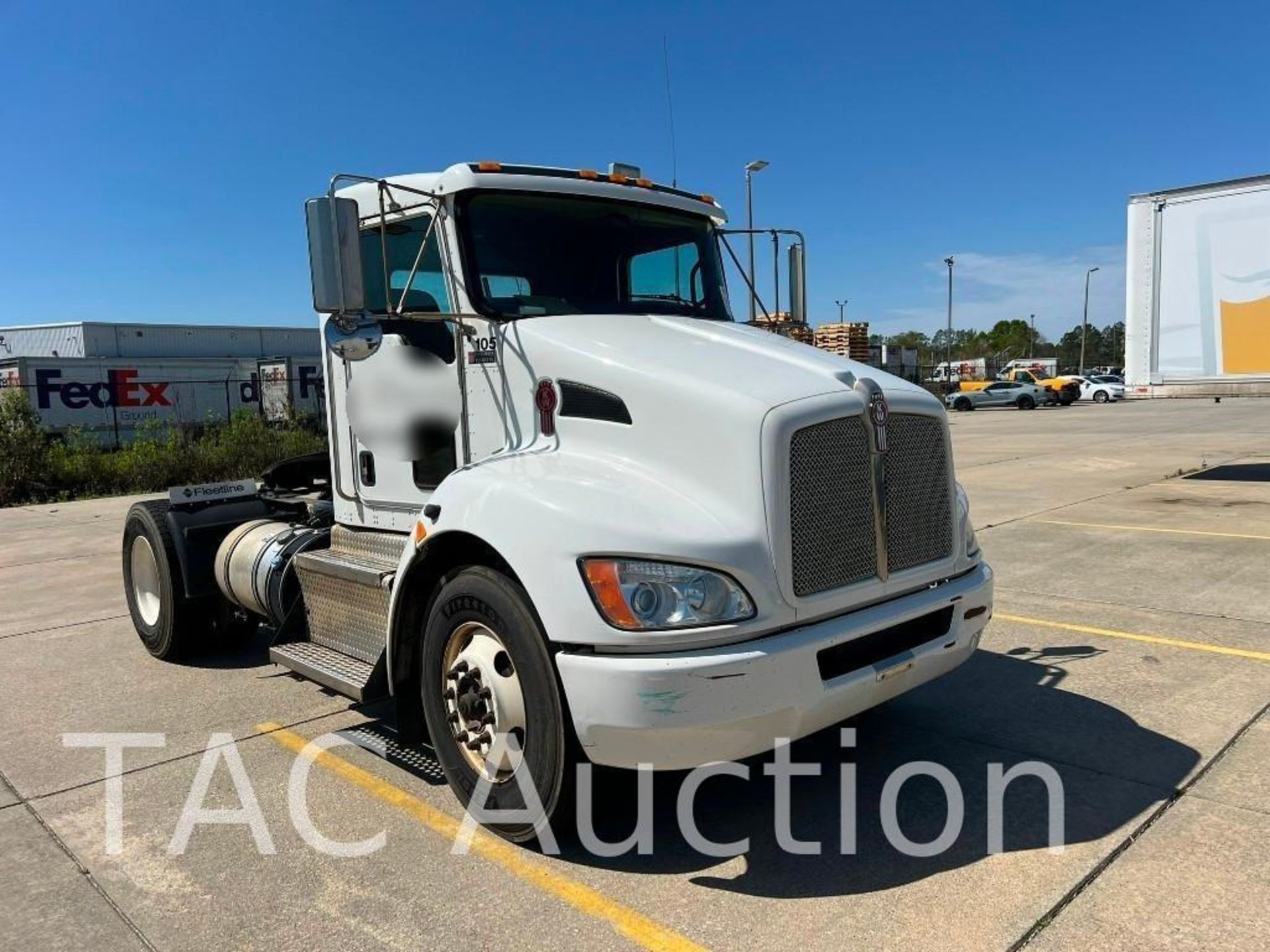 2015 Kenworth T370 S/A Day Cab - Image 7 of 52