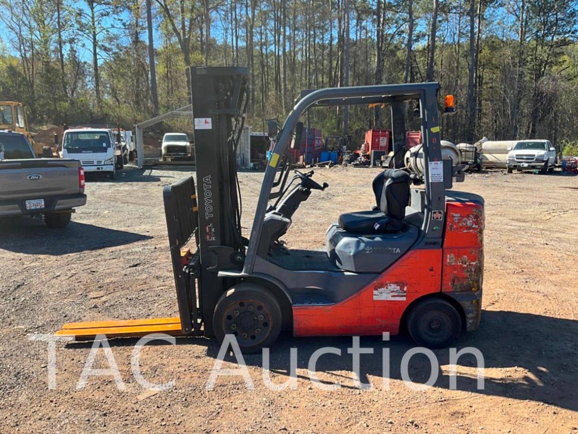 2008 Toyota 8FGCU30 6000lb Forklift - Image 2 of 36