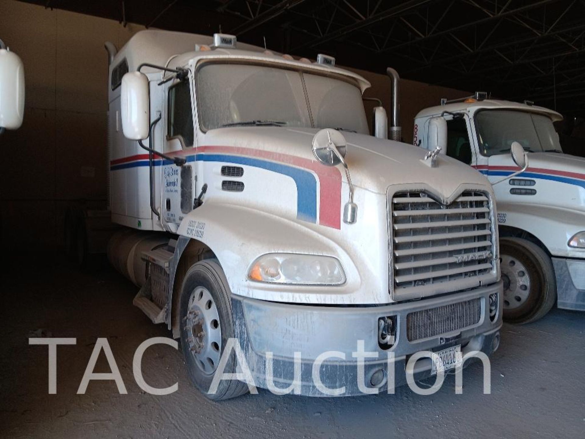 2015 Mack CXU613 Sleeper Truck - Image 3 of 81