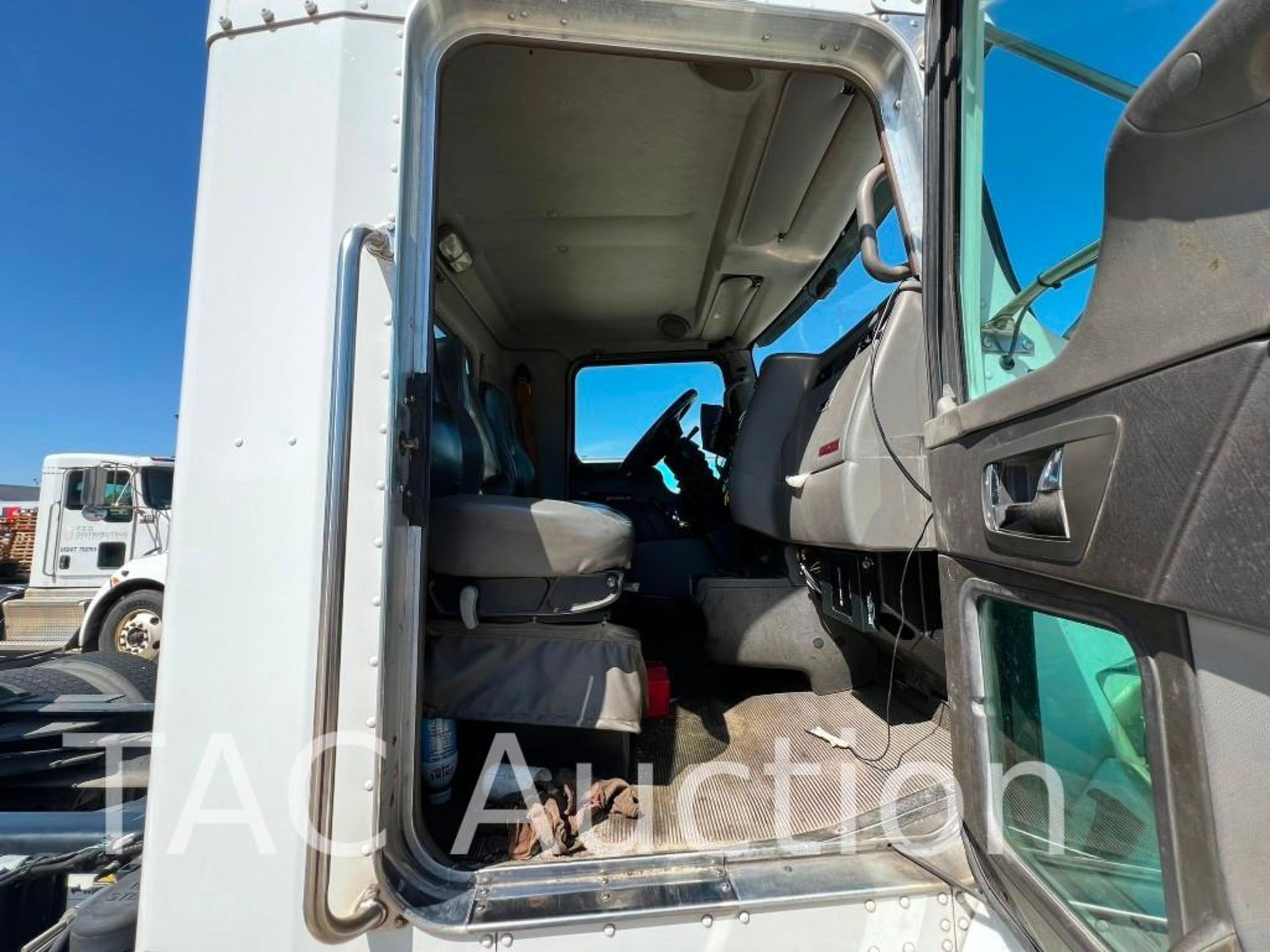 2015 Kenworth T370 Day Cab - Bild 25 aus 57