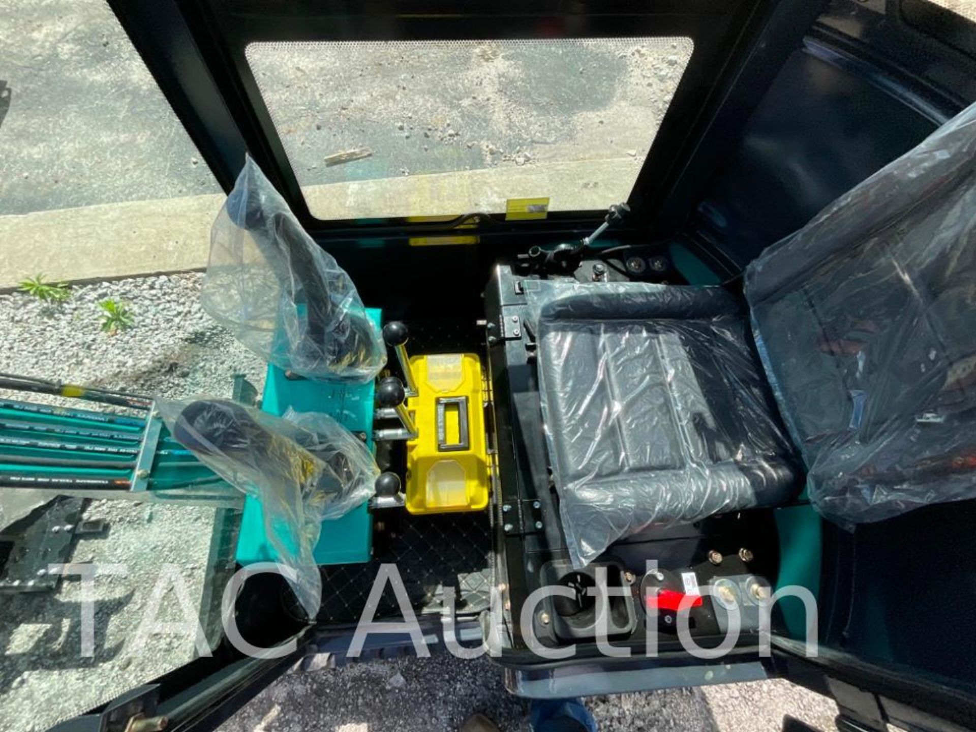 New AGT QH13R Enclosed Cab Mini Excavator - Image 10 of 19