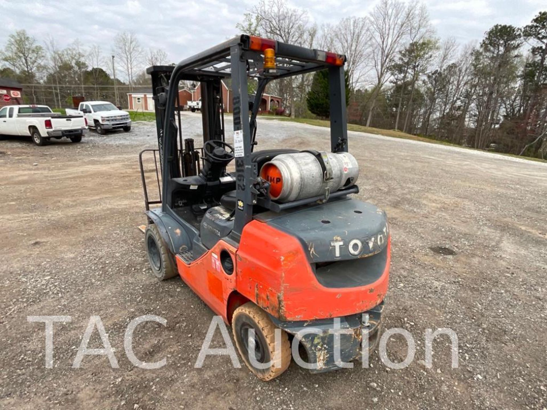 2015 Toyota 8FGU25 5000lb Forklift - Image 3 of 22