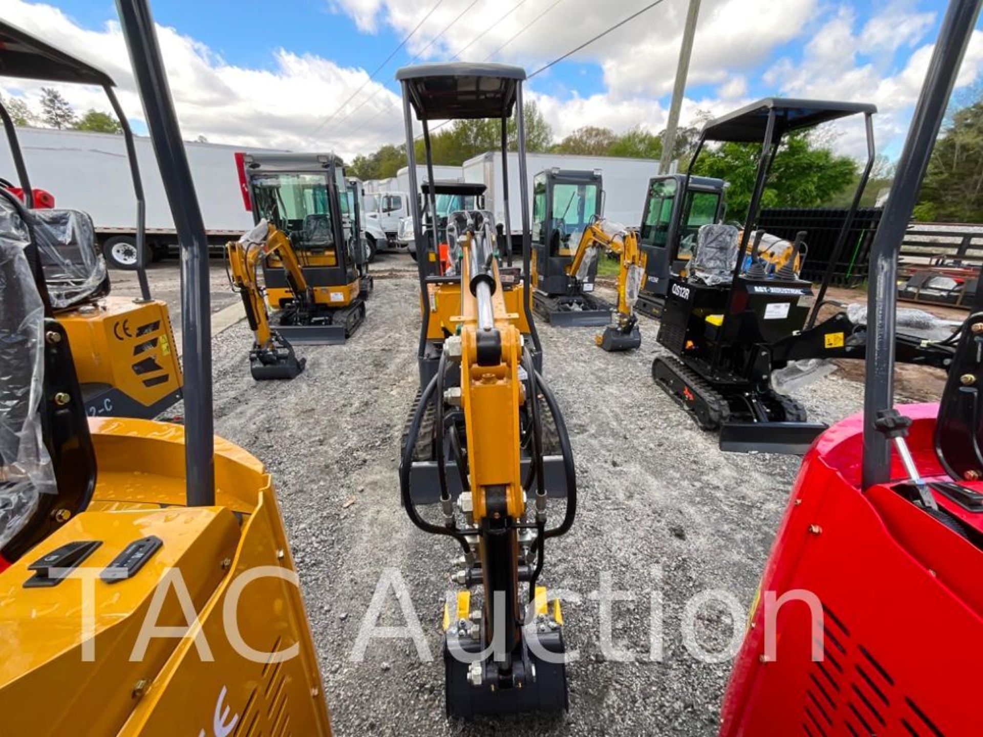 New AGT DM12-C Mini Excavator - Image 8 of 16
