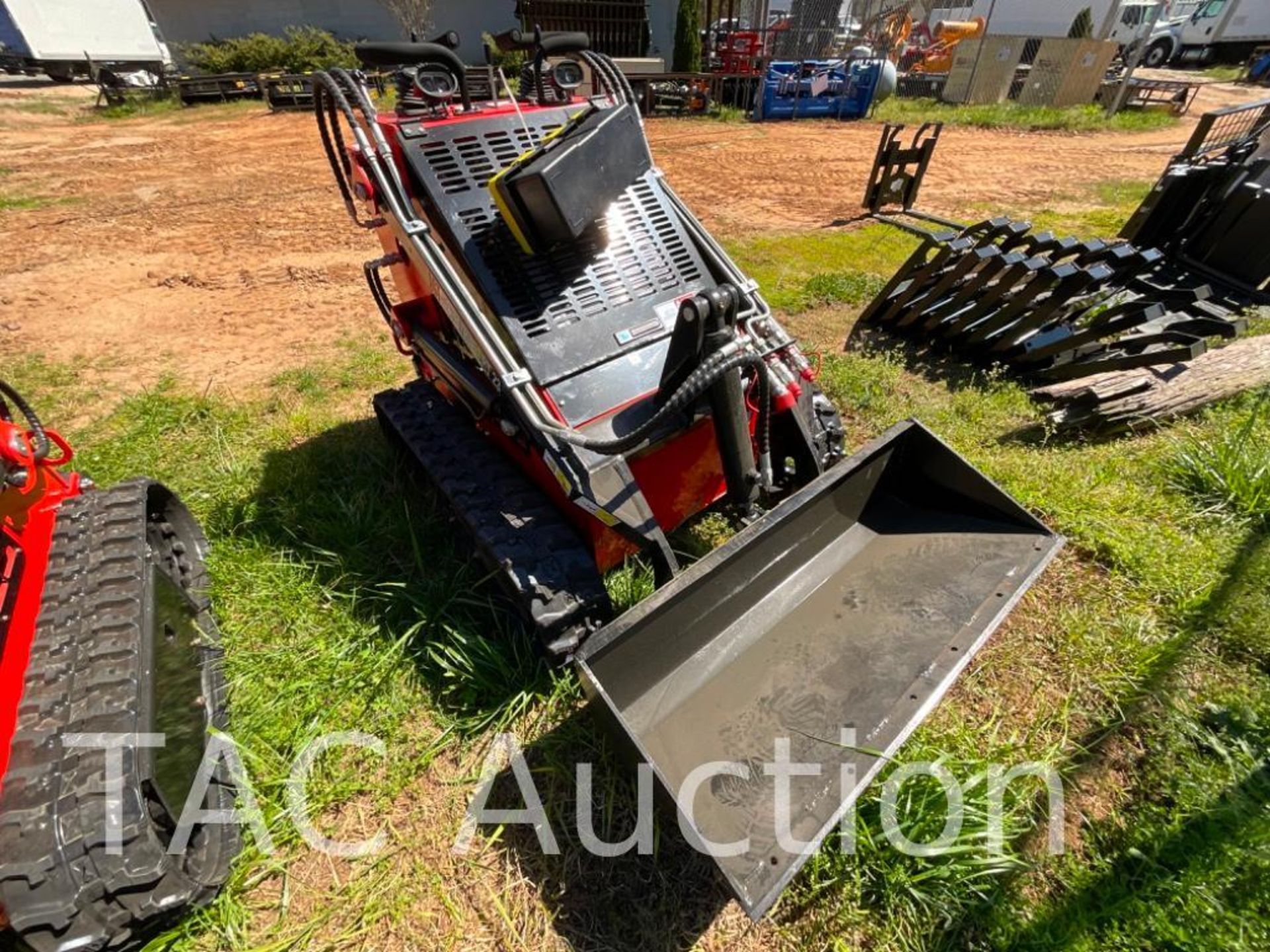 New AGT LRT23 Mini Skid Steer - Image 7 of 16