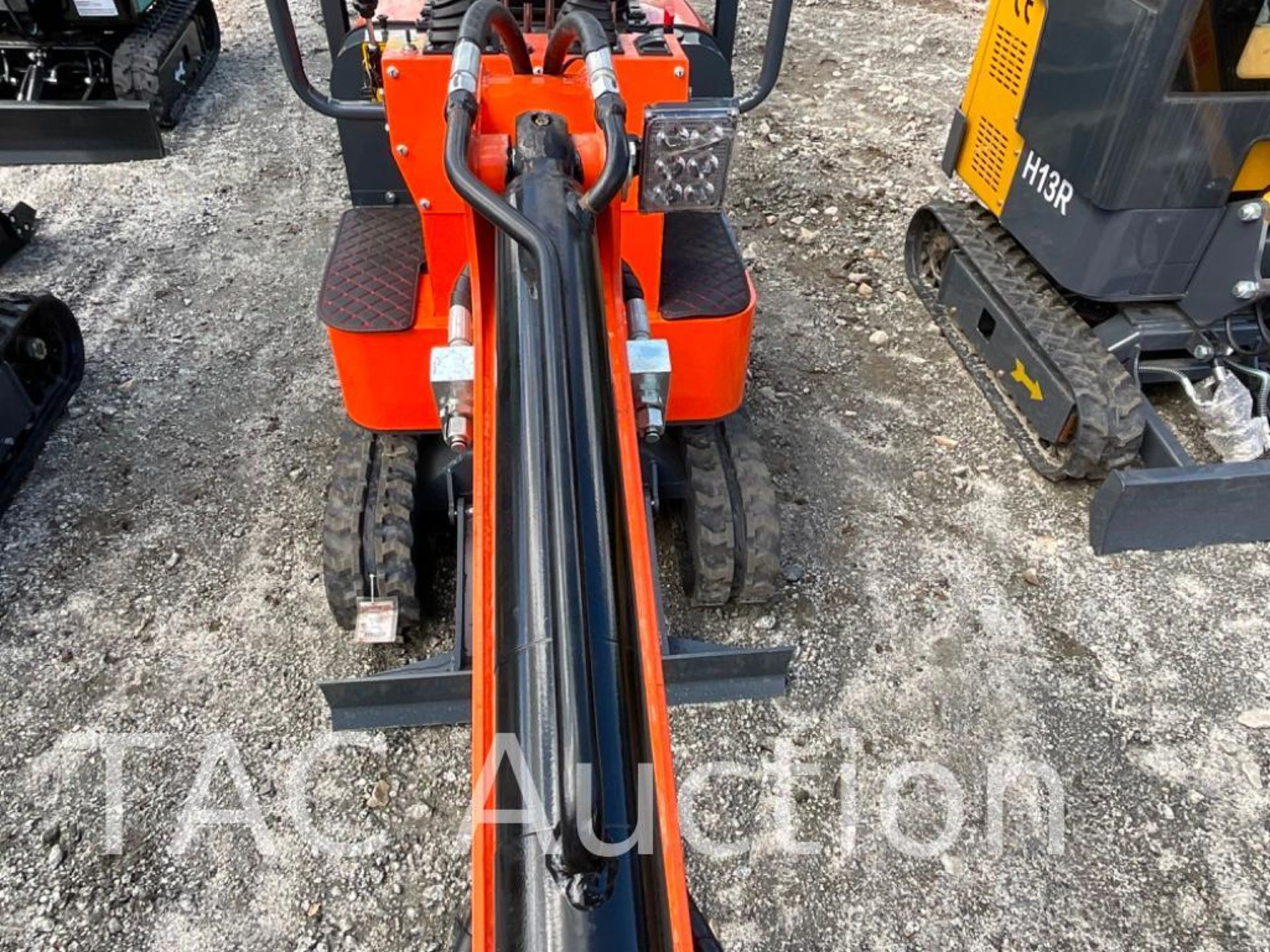 New AGT LH12R Mini Excavator - Image 17 of 19