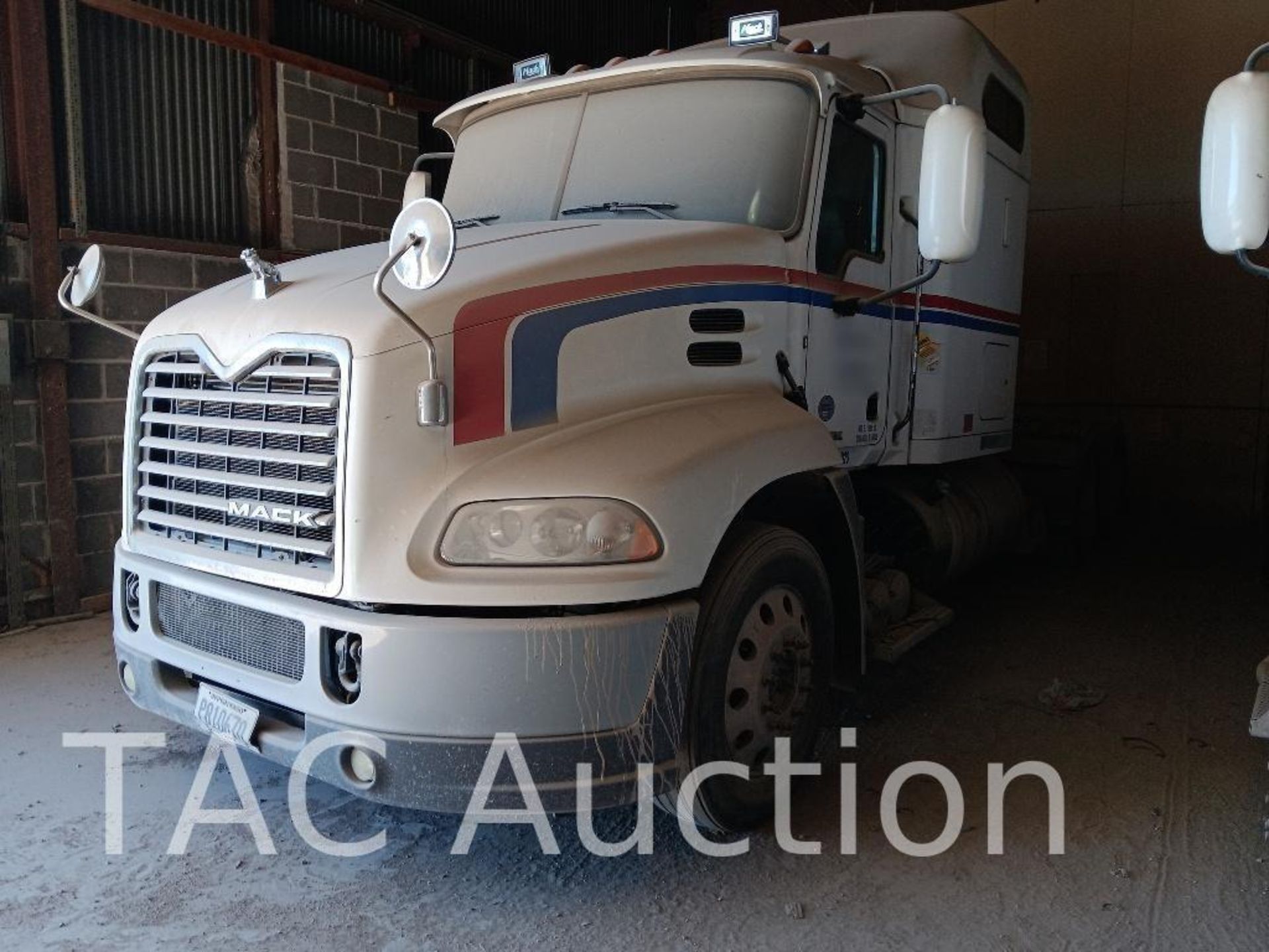 2014 Mack CXU613 Sleeper Truck - Image 2 of 148