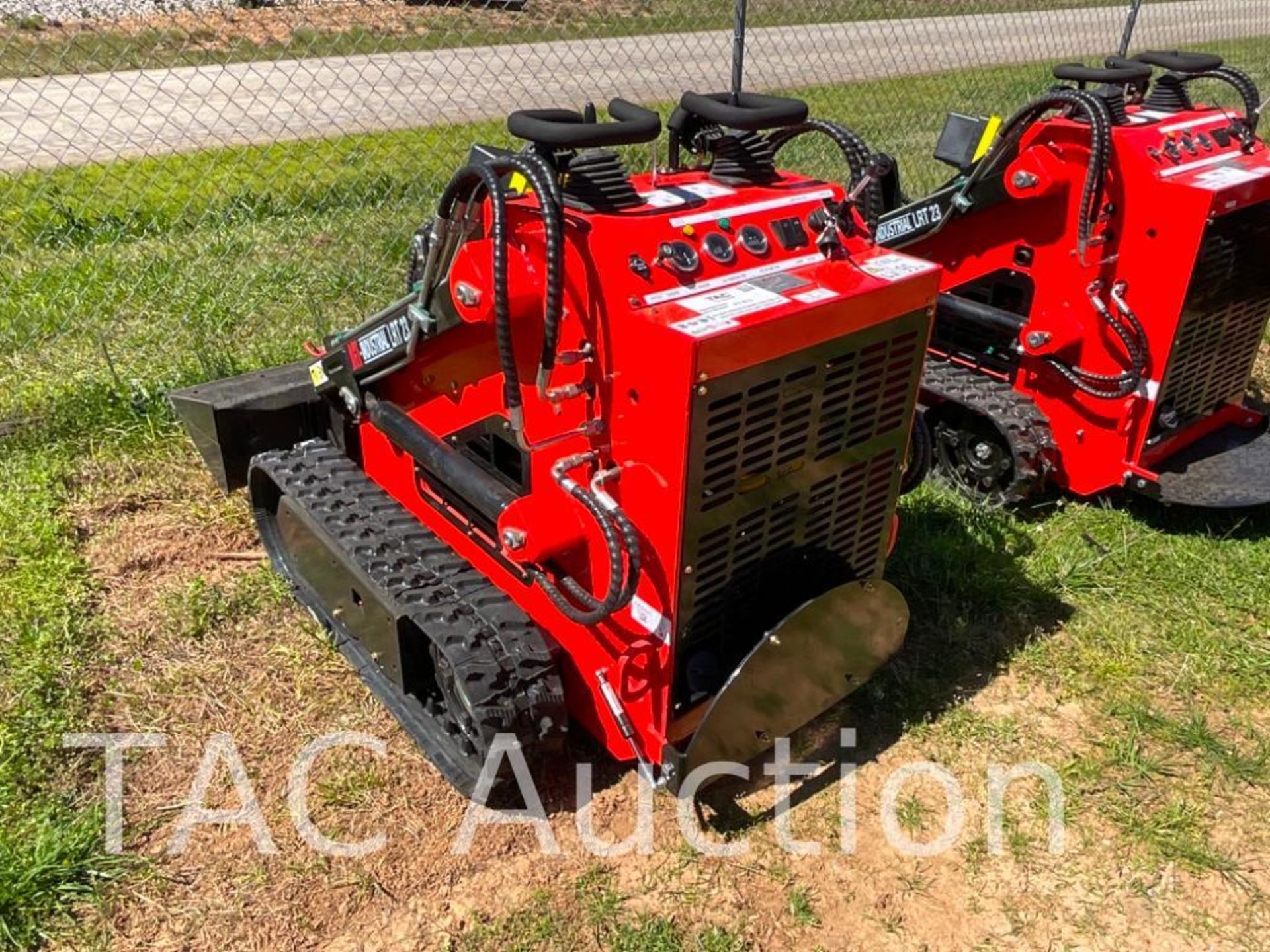 New AGT LRT23 Mini Skid Steer - Image 3 of 16