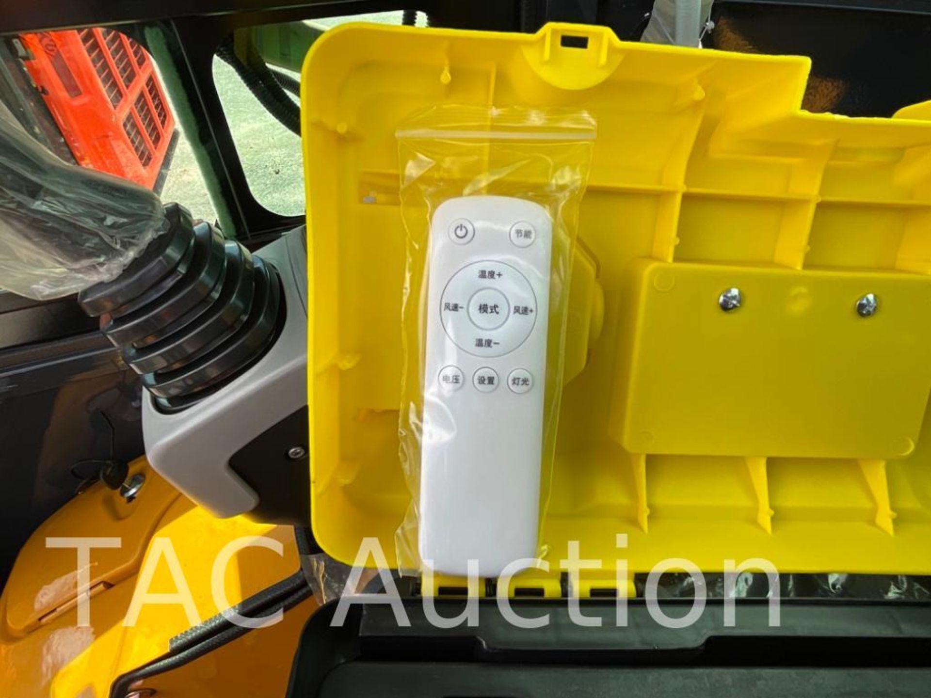 New AGT QK18RXS-C Enclosed Cab Mini Excavator - Image 15 of 22