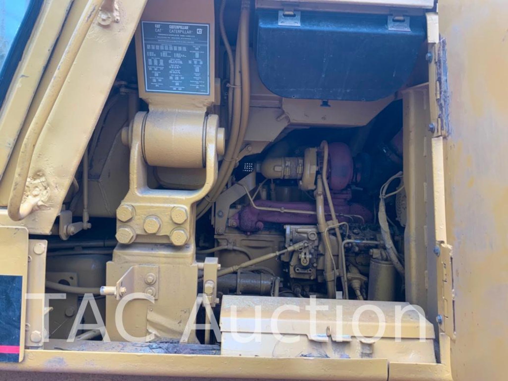 Caterpillar 963 Crawler Loader - Image 34 of 49