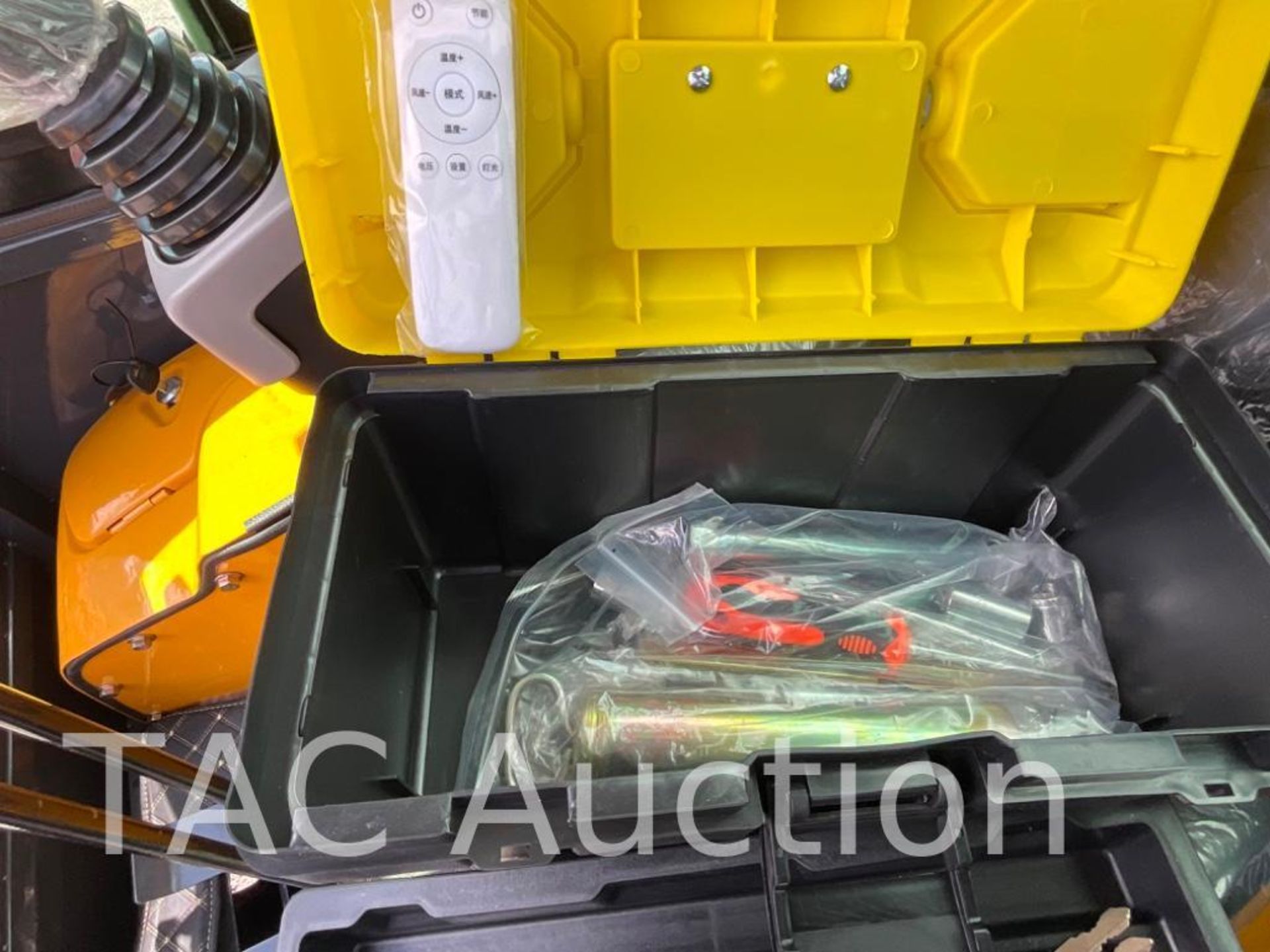 New AGT QK18RXS-C Enclosed Cab Mini Excavator - Image 16 of 22