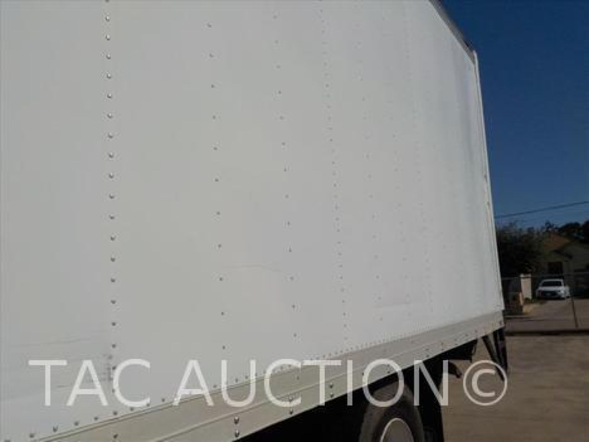 2015 Hino 268 J08E-VC 26ft Box Truck - Image 64 of 105