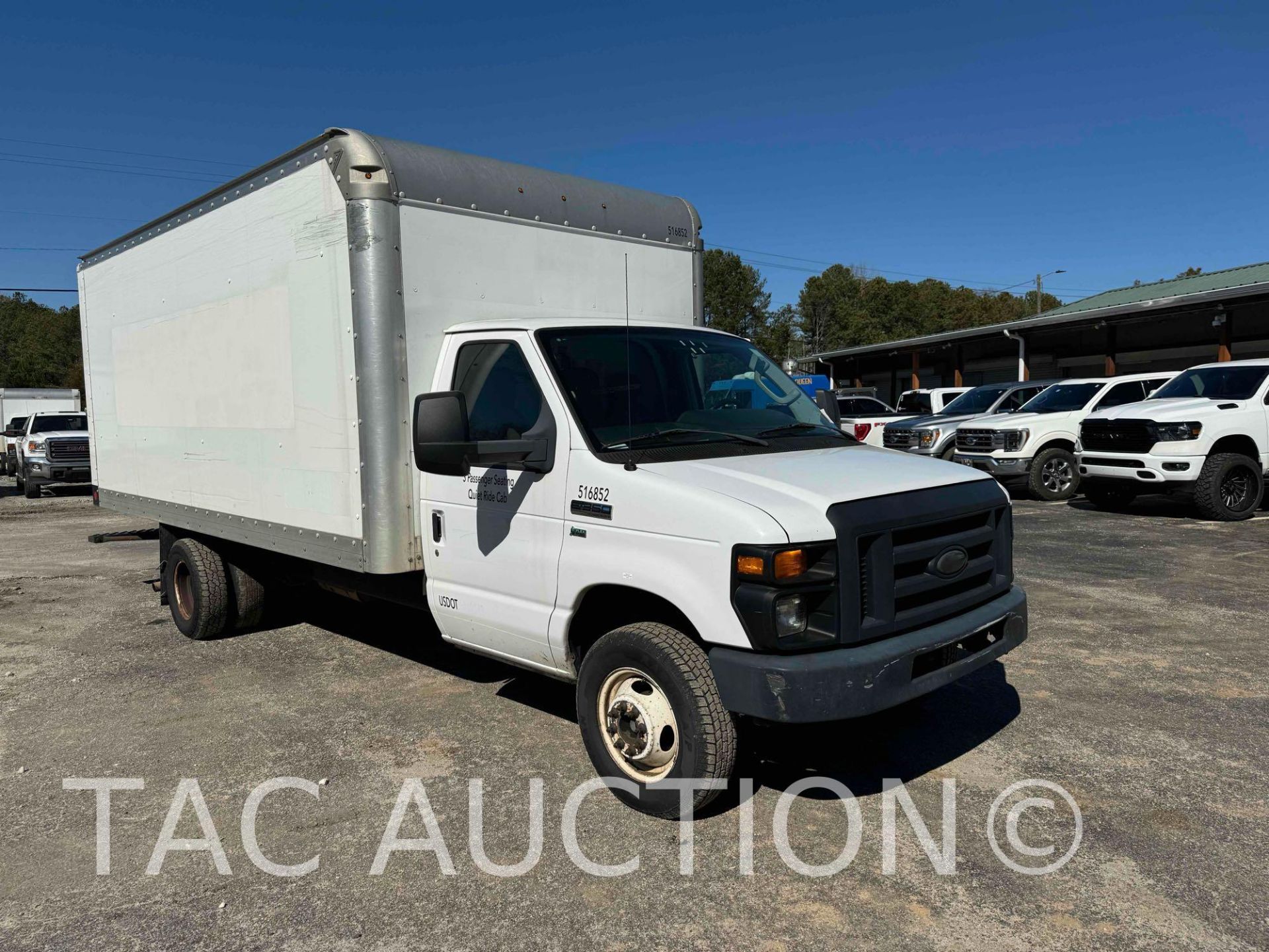 2015 Ford E-350 16ft Box Truck - Image 3 of 49