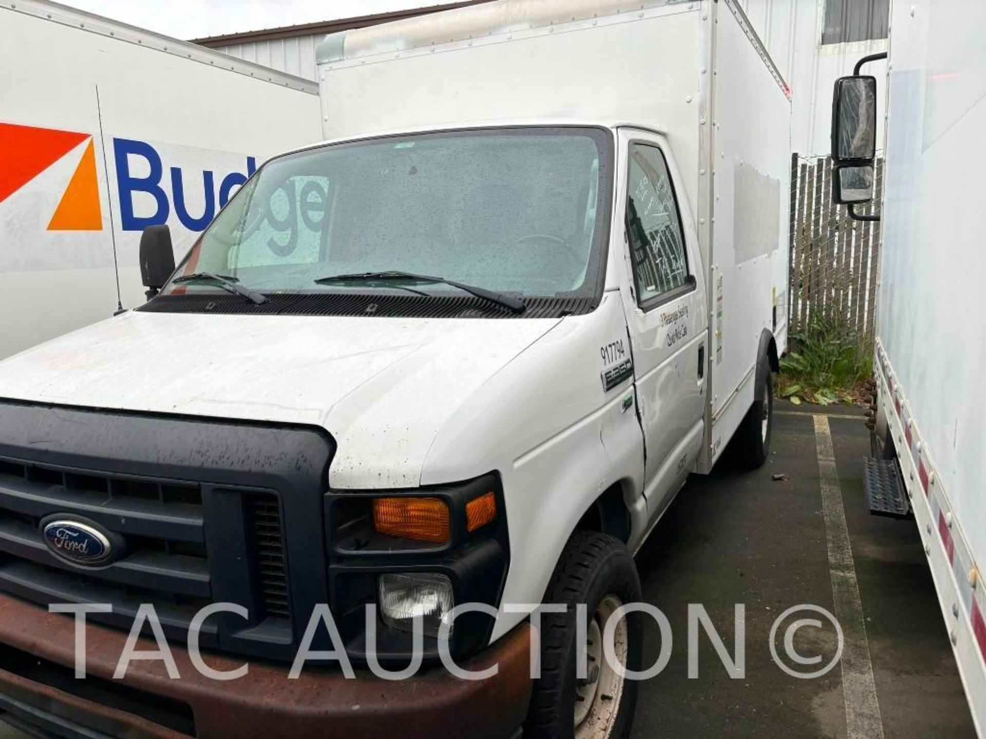 2015 Ford E-350 12ft Box Truck