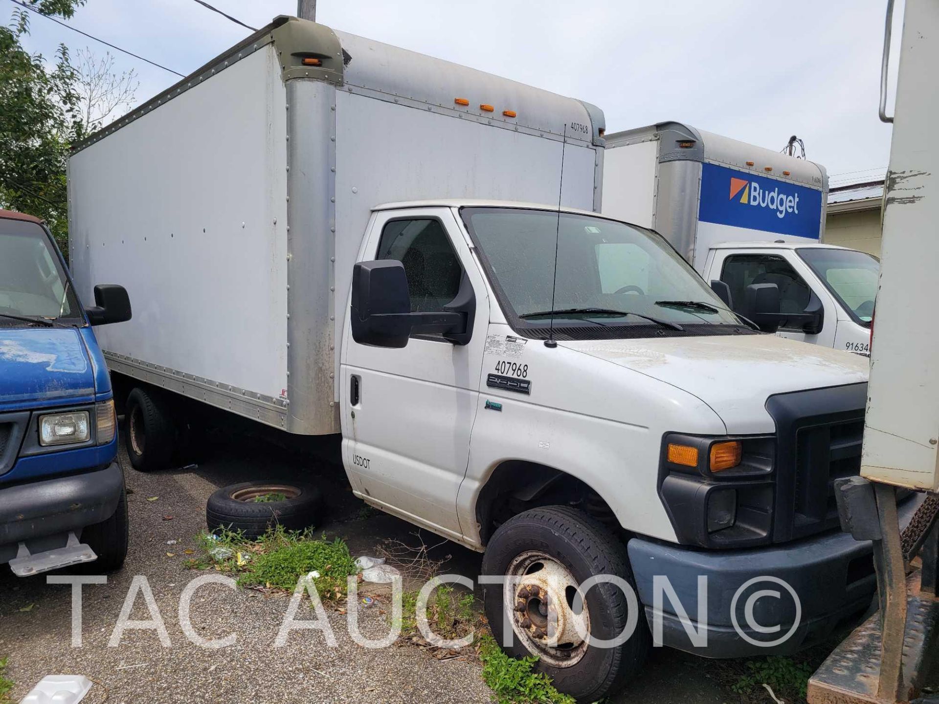 2014 Ford E-350 16ft Box Truck - Image 2 of 31