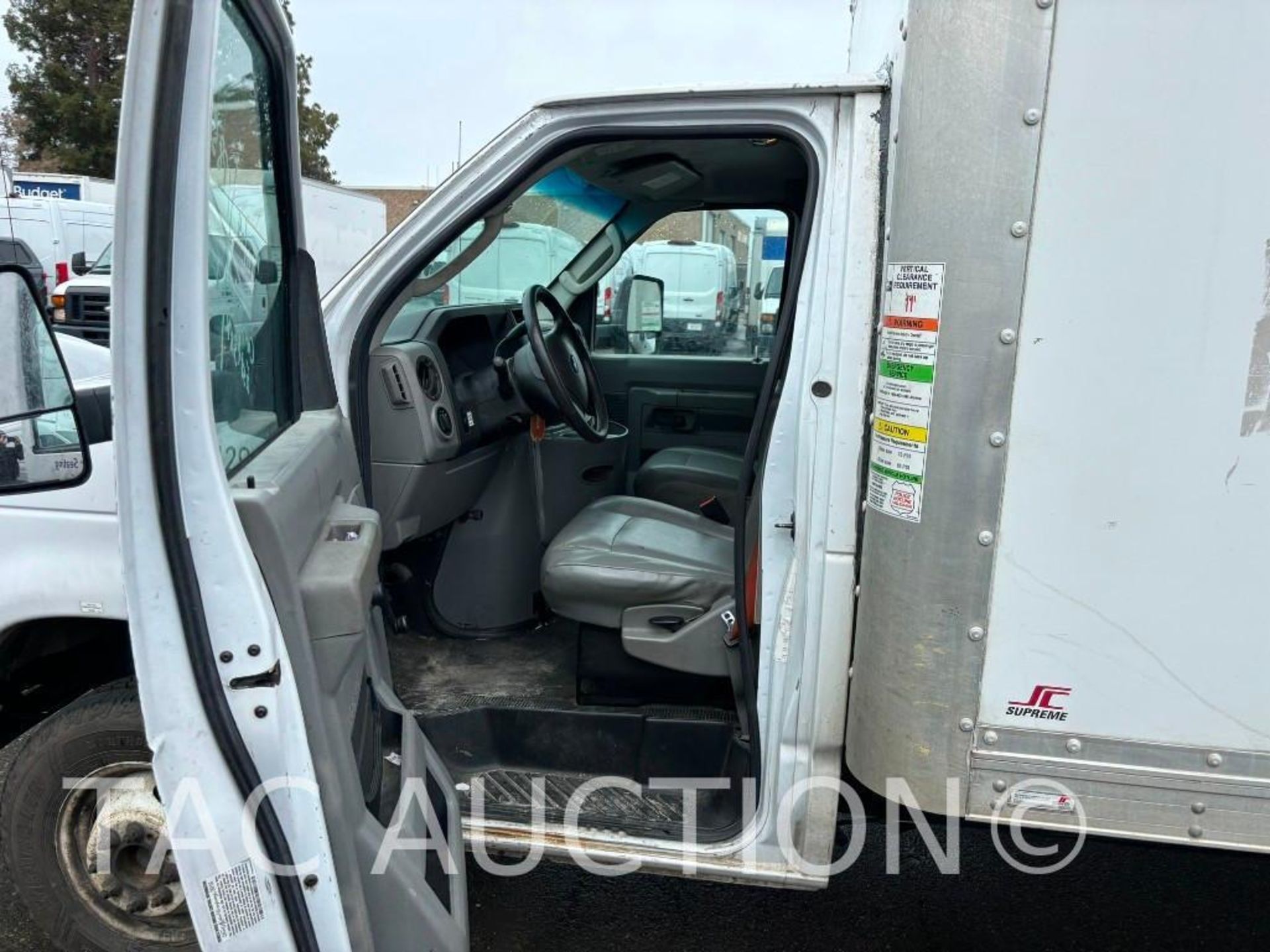 2016 Ford E-350 16ft Box Truck - Image 3 of 62