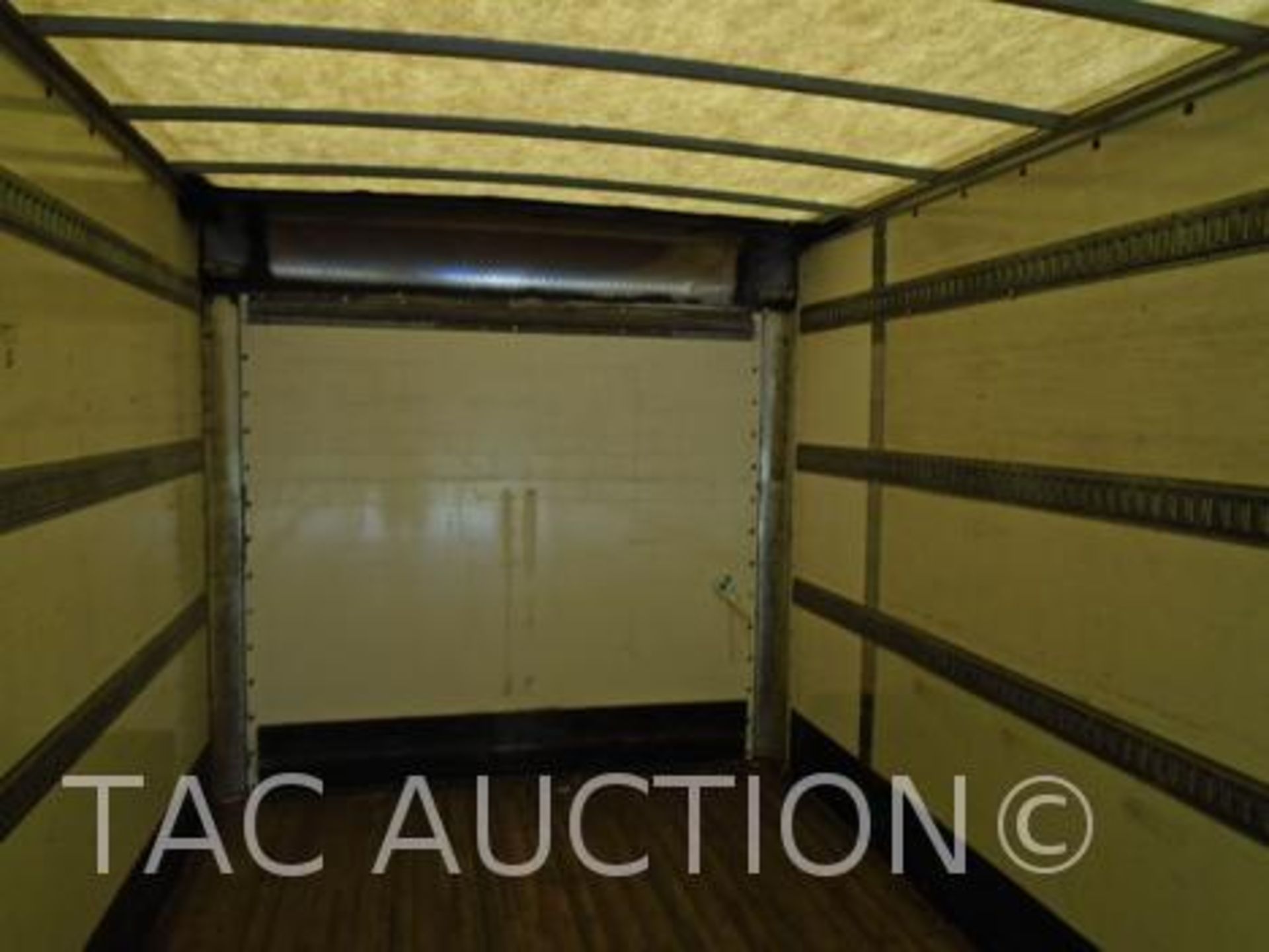 2015 Hino 338 26ft Box Truck - Image 22 of 46