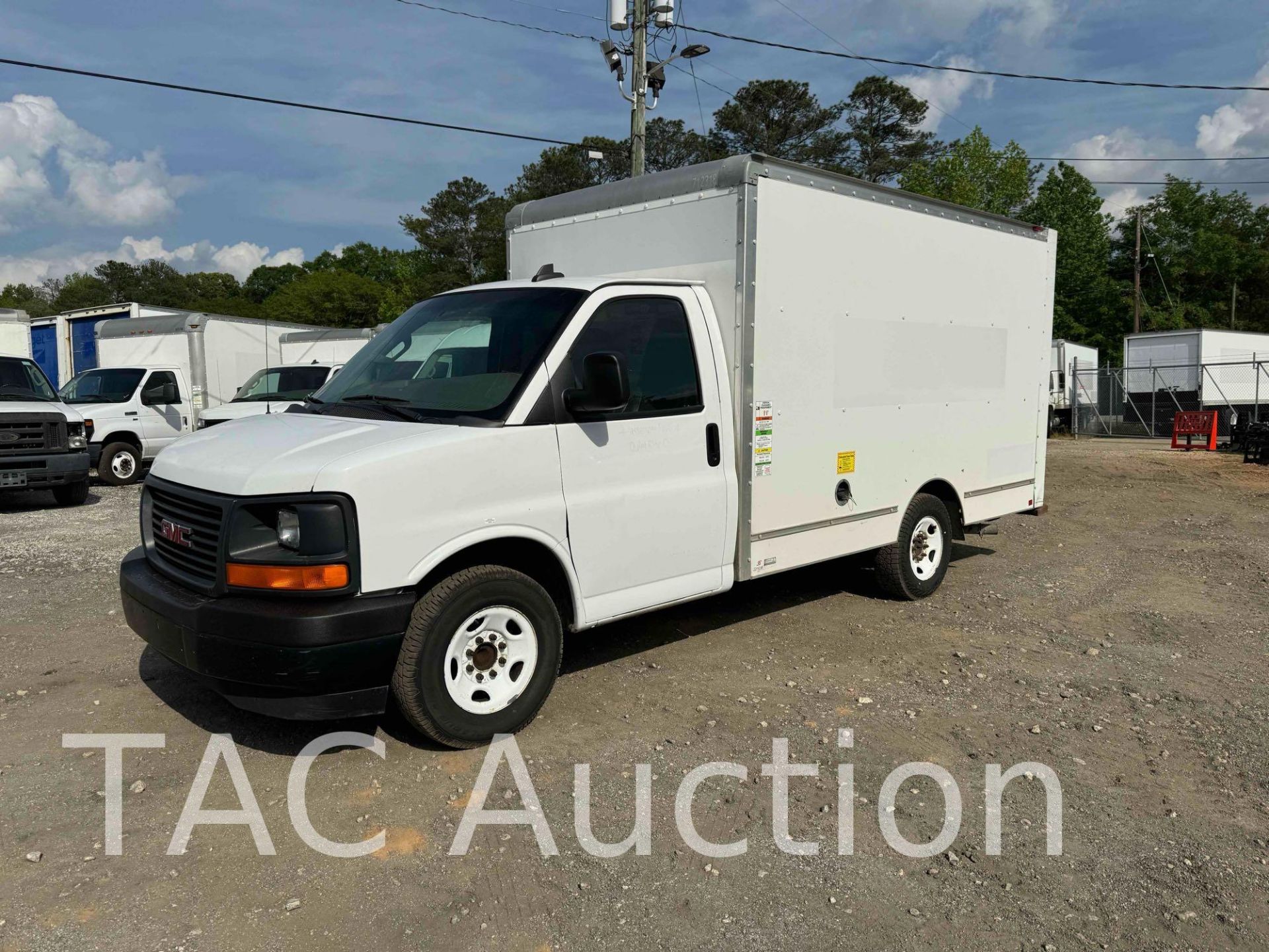 2017 GMC Savana 3500 12ft Box Truck