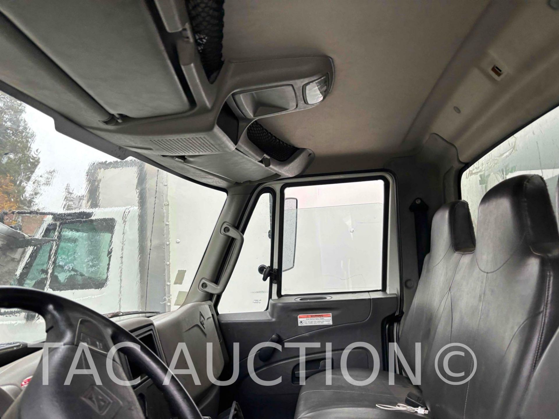 2015 International 4300 26ft Box Truck - Image 10 of 69