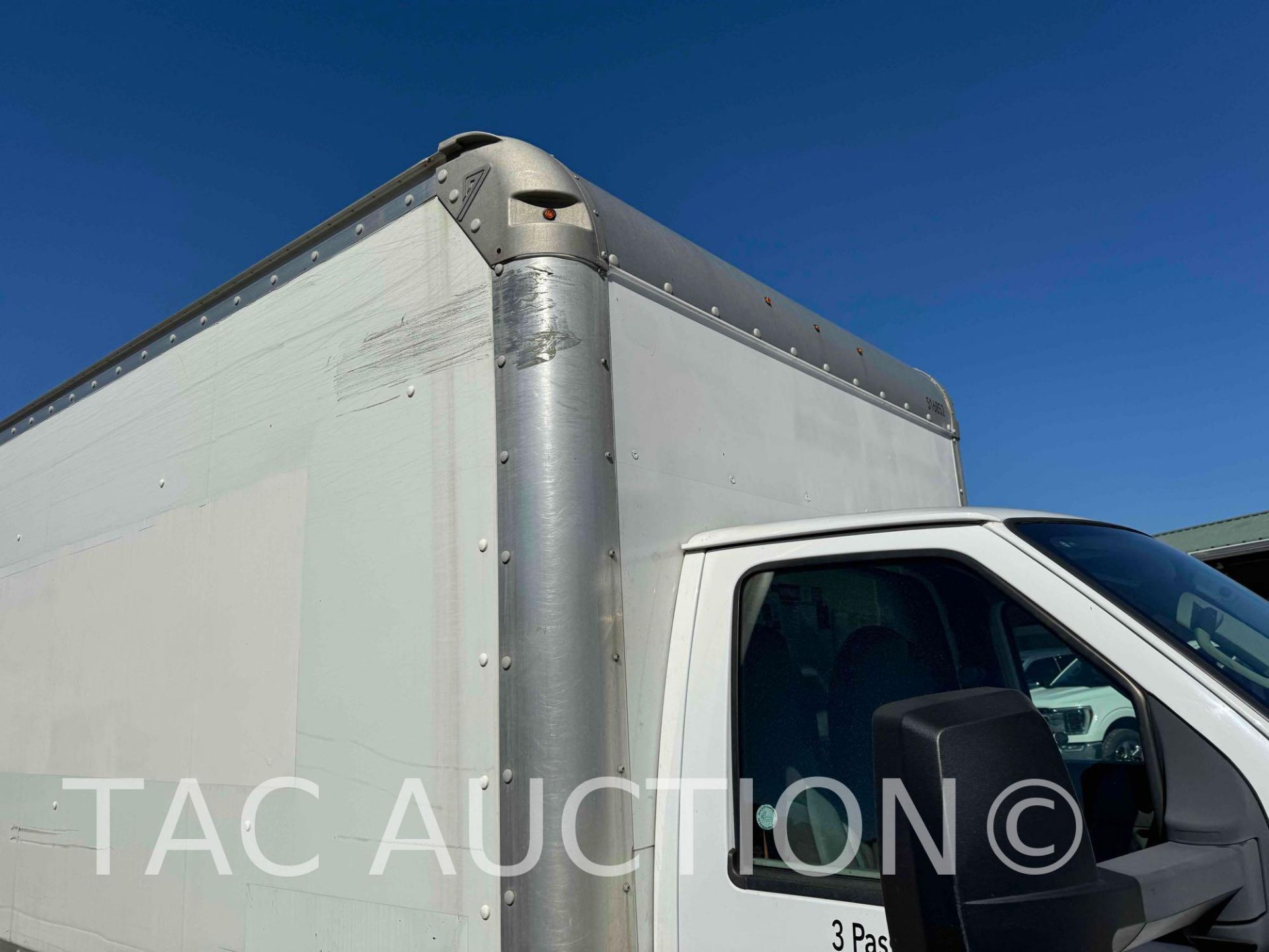 2015 Ford E-350 16ft Box Truck - Image 25 of 49