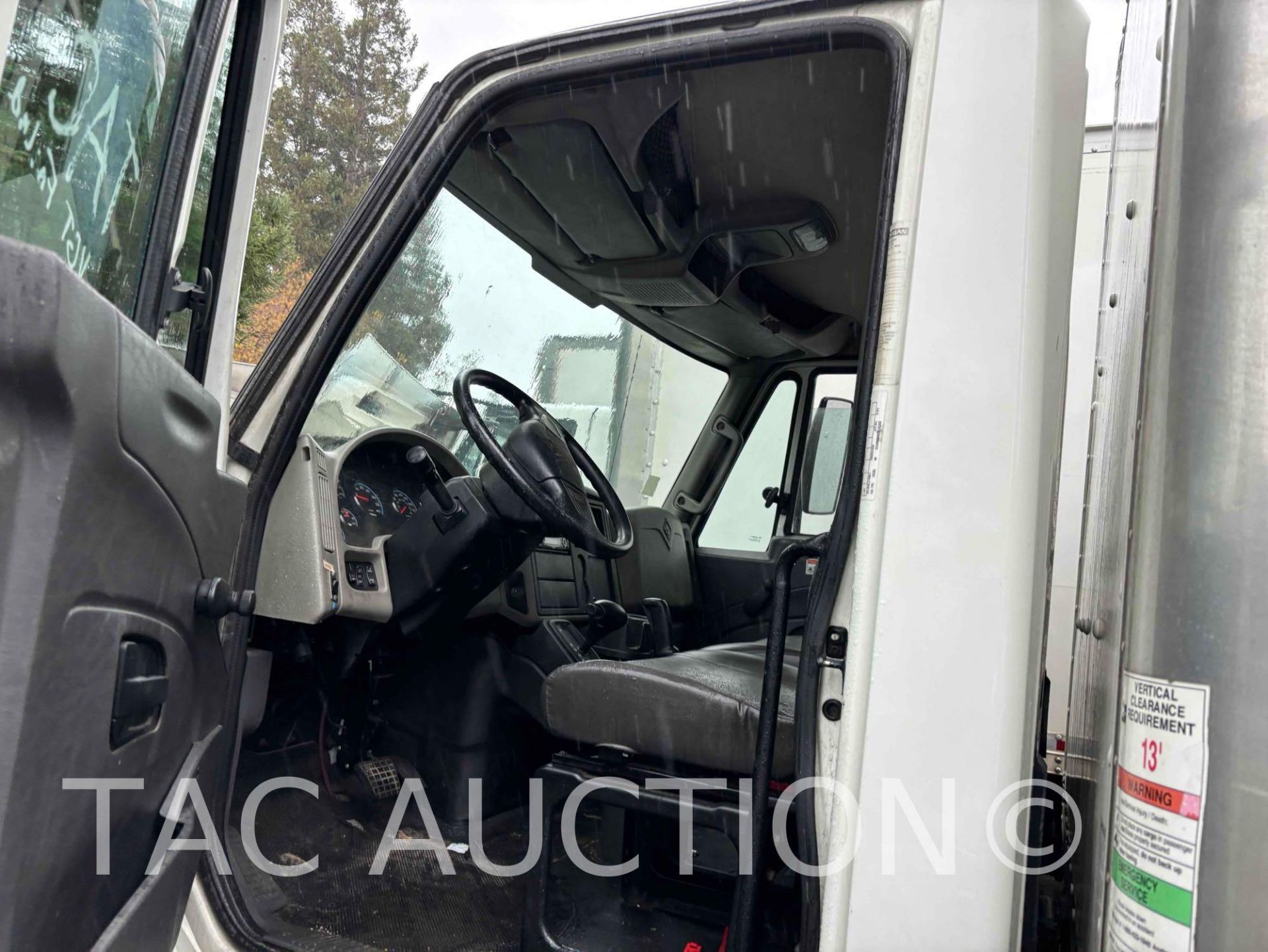 2015 International 4300 26ft Box Truck - Image 4 of 69