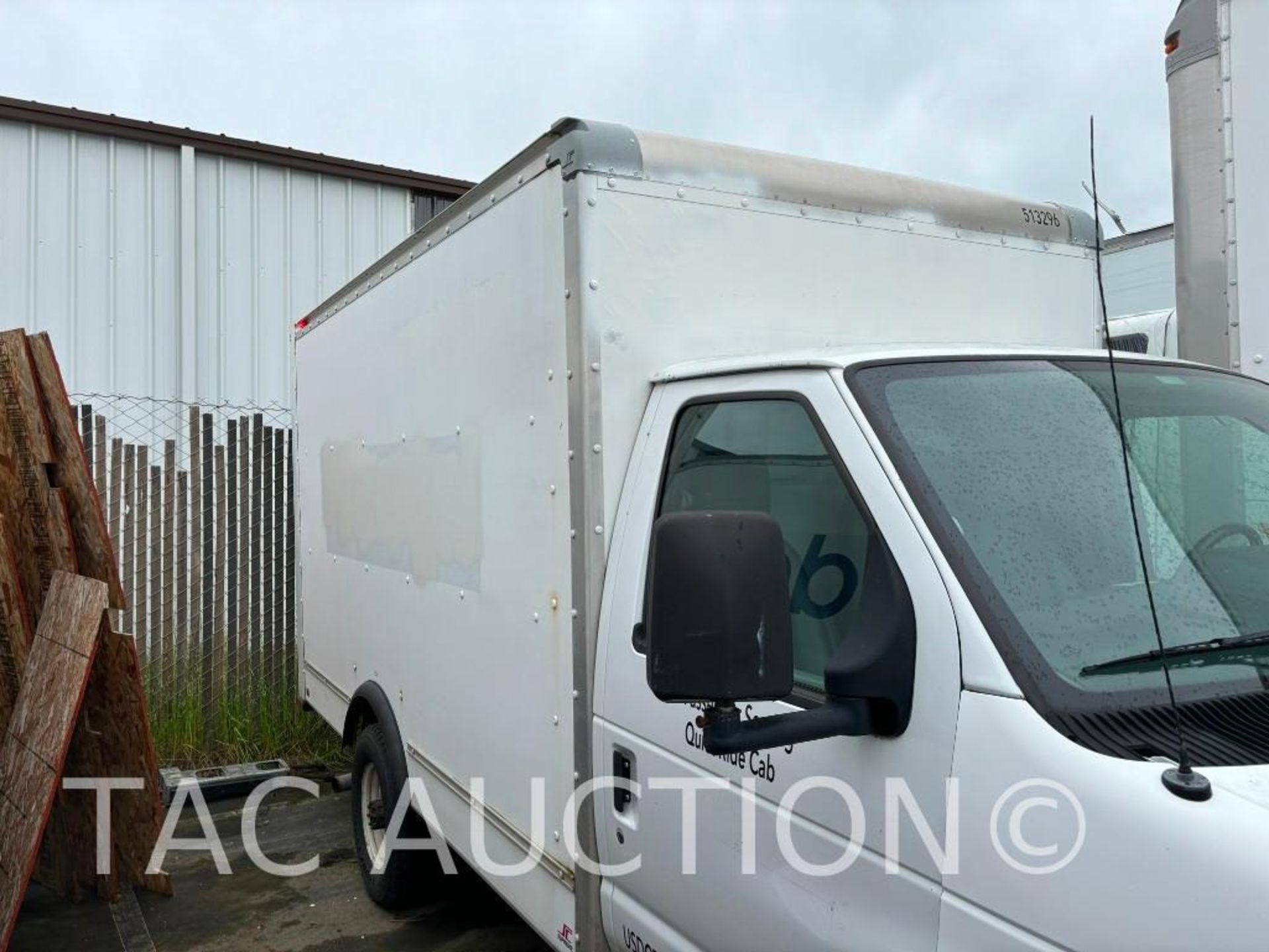 2015 Ford E-350 12ft Box Truck - Image 21 of 68