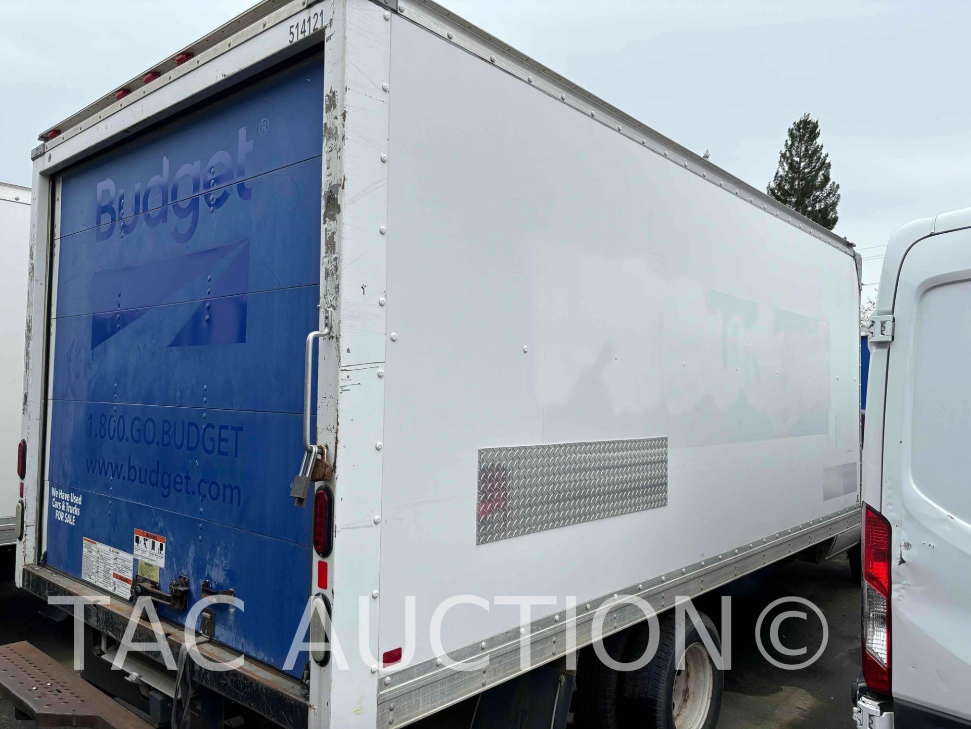 2015 Ford E-350 16ft Box Truck - Image 38 of 98