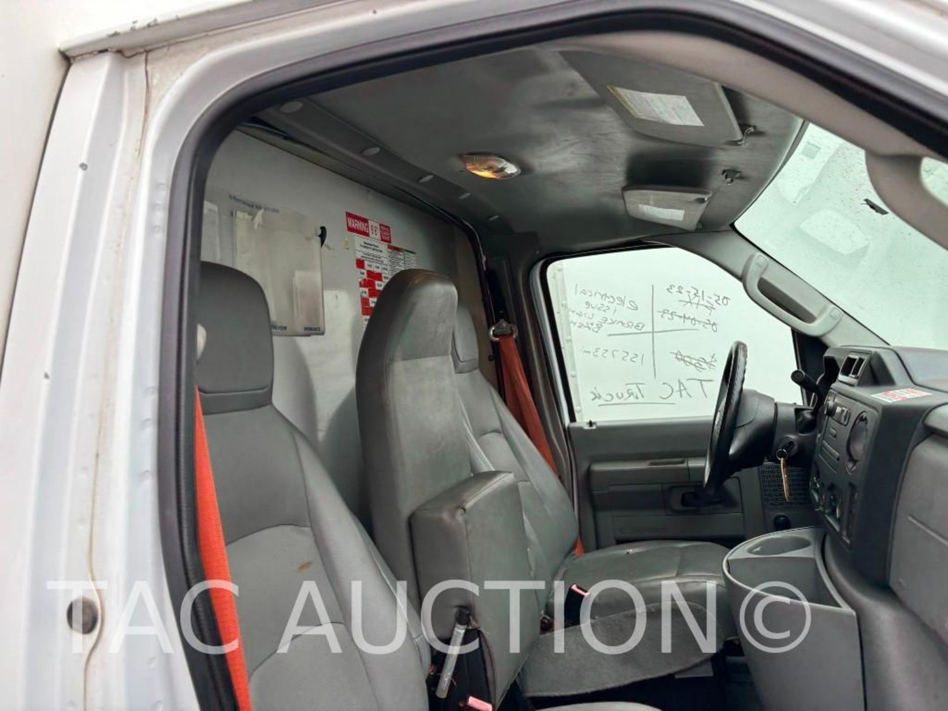 2015 Ford E-350 12ft Box Truck - Image 26 of 68