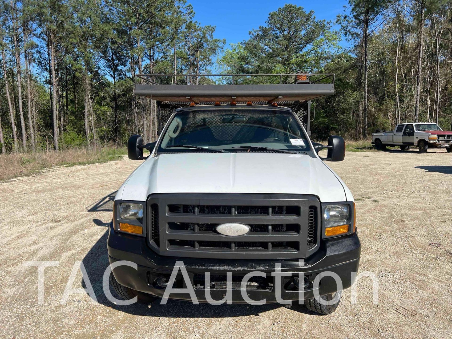 2005 Ford F350 4x4 W/ Landscape Body - Image 8 of 63