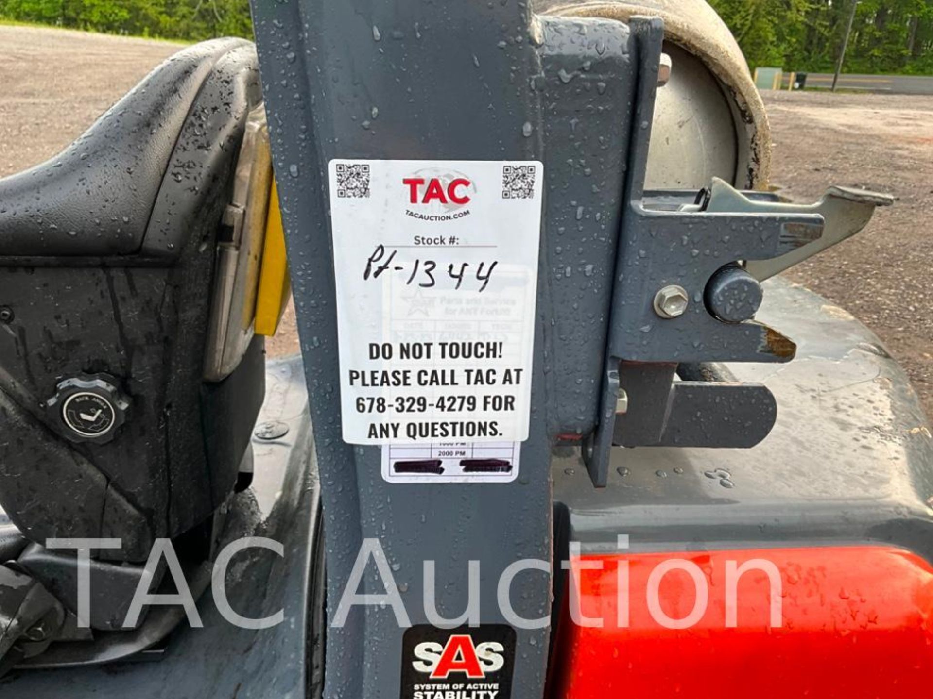 2018 Toyota 8FGCU30 6000lb Forklift - Image 22 of 23