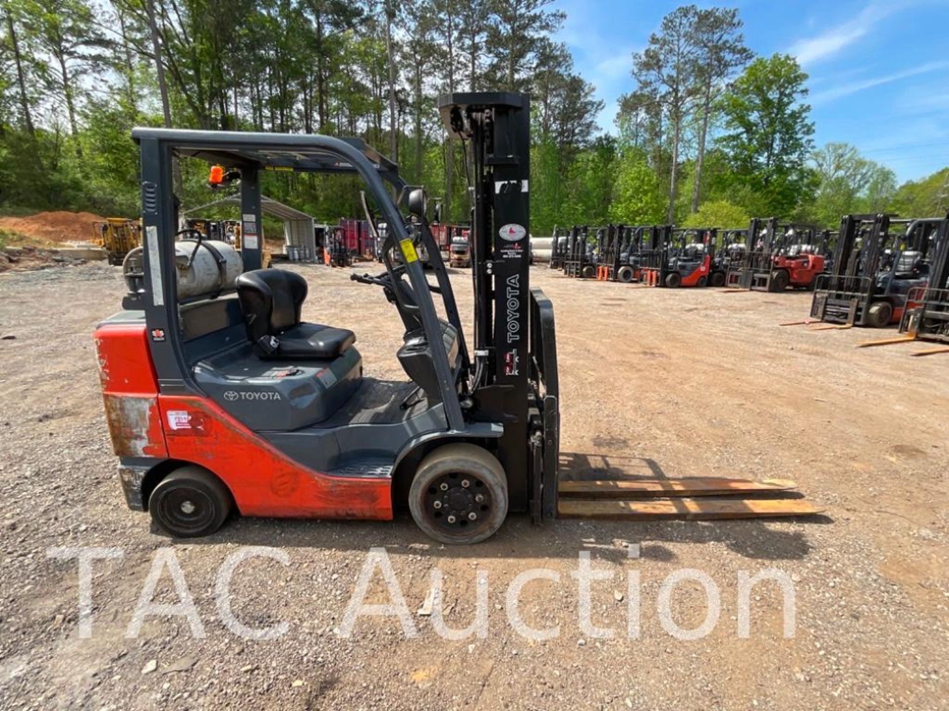 2015 Toyota 8FGCU30 6000lb Forklift - Image 6 of 27